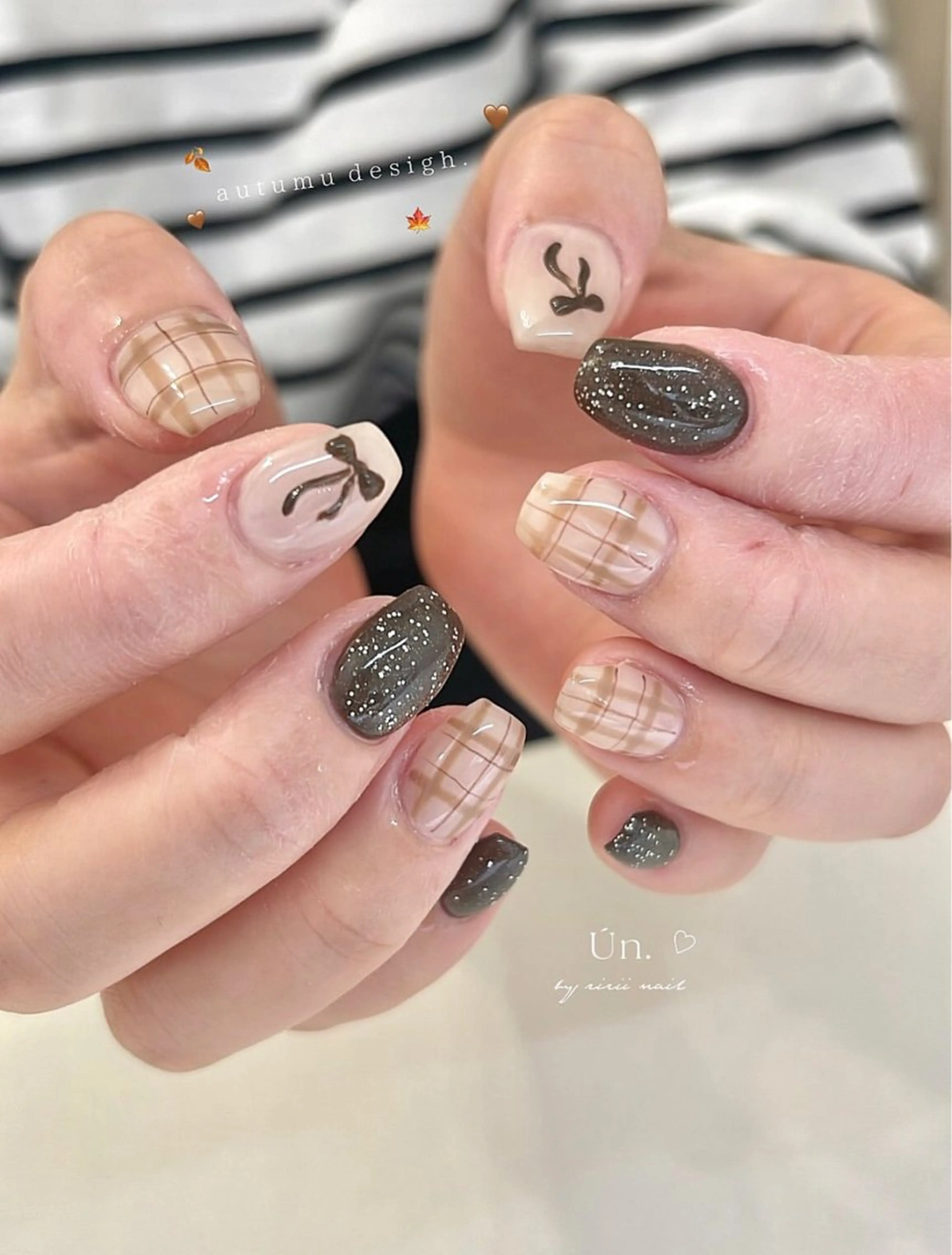 ネイル ジェルネイル 持ち込み ニュアンスネイル パラジェル リボン Ún. nail salon所属・Ún nail salonのネイルデザイン