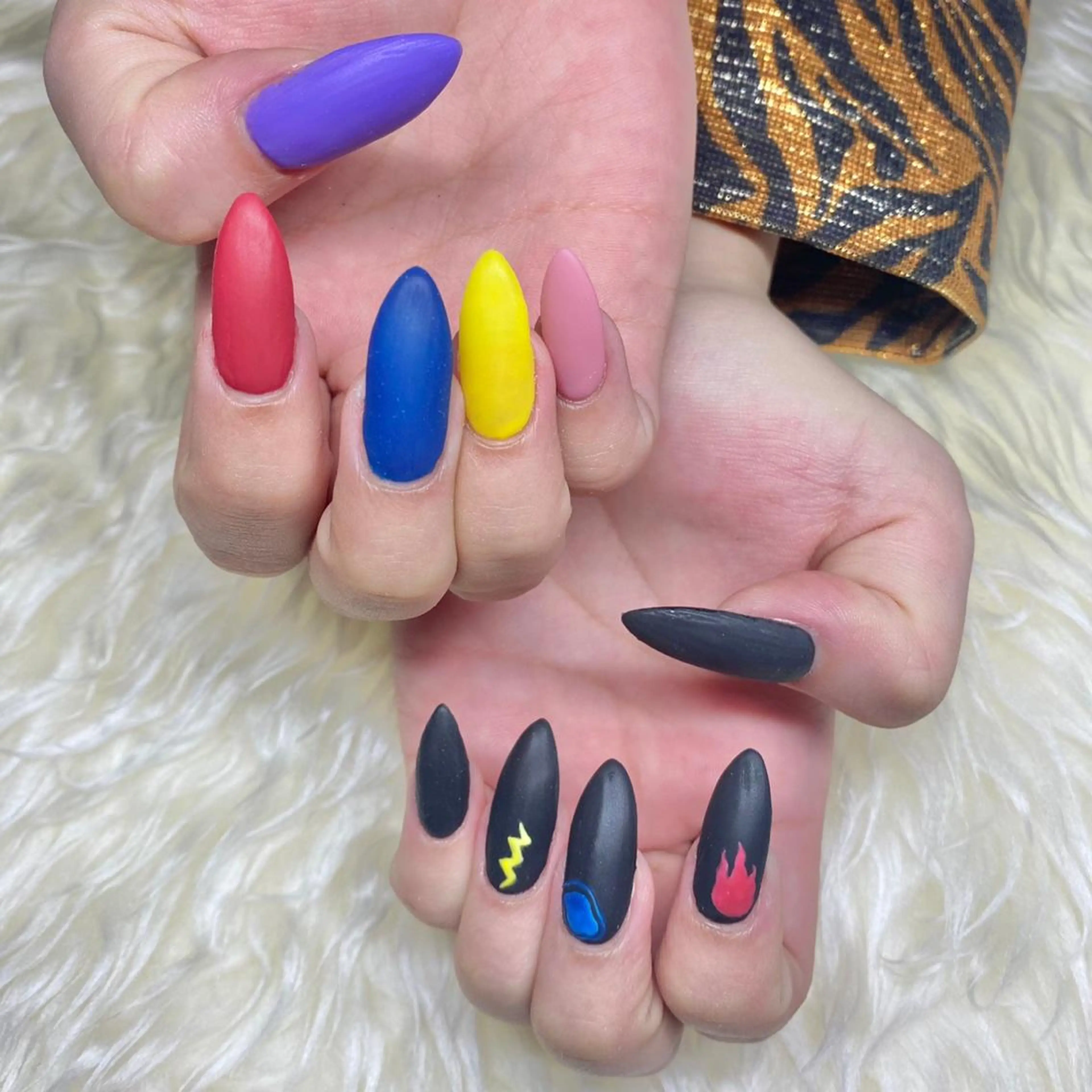 ネイル 持ち込み ハンドネイル Nail&eye Belire 新宿のネイルデザイン