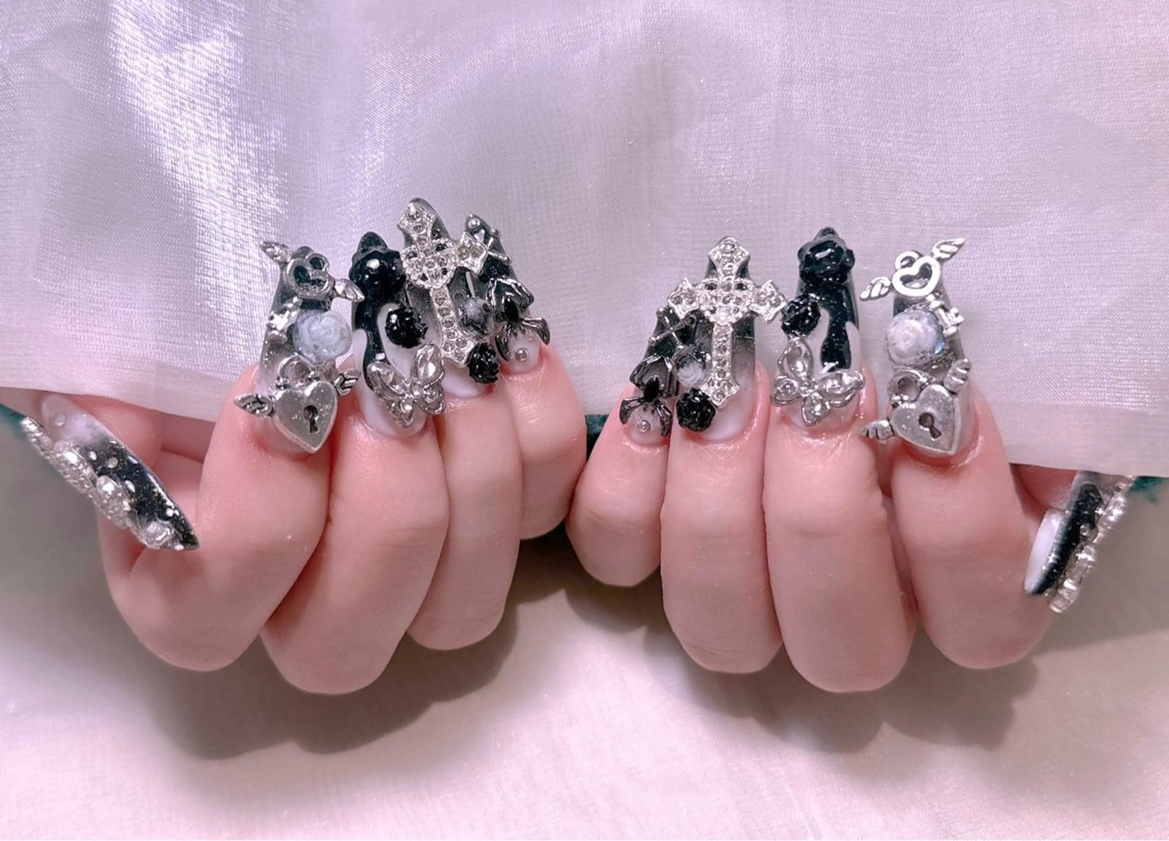 ネイル ハンドネイル リン リンのネイルデザイン