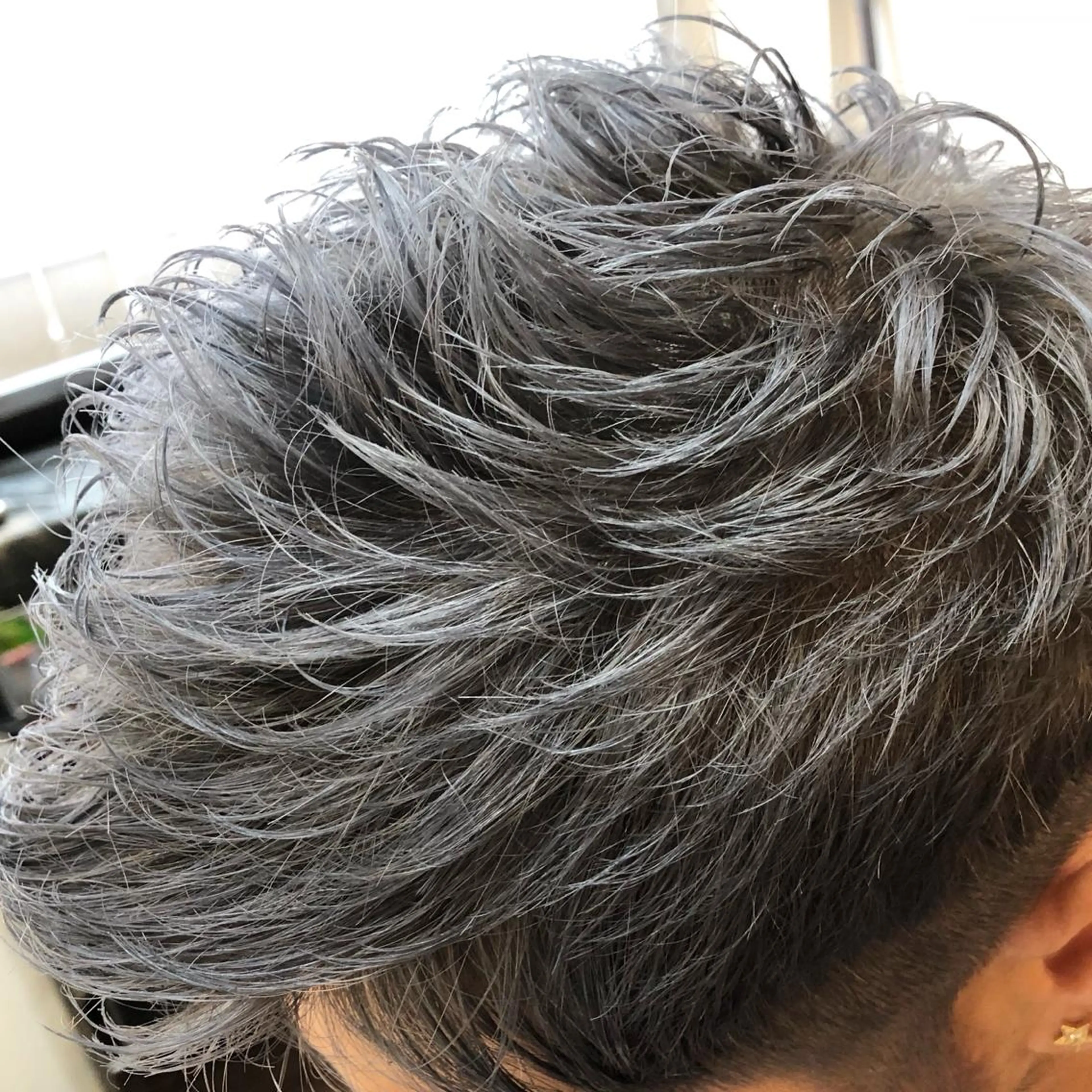 ショート カラー メンズ FORMA所属・美髪育成 FORMA代表　関のヘアスタイル