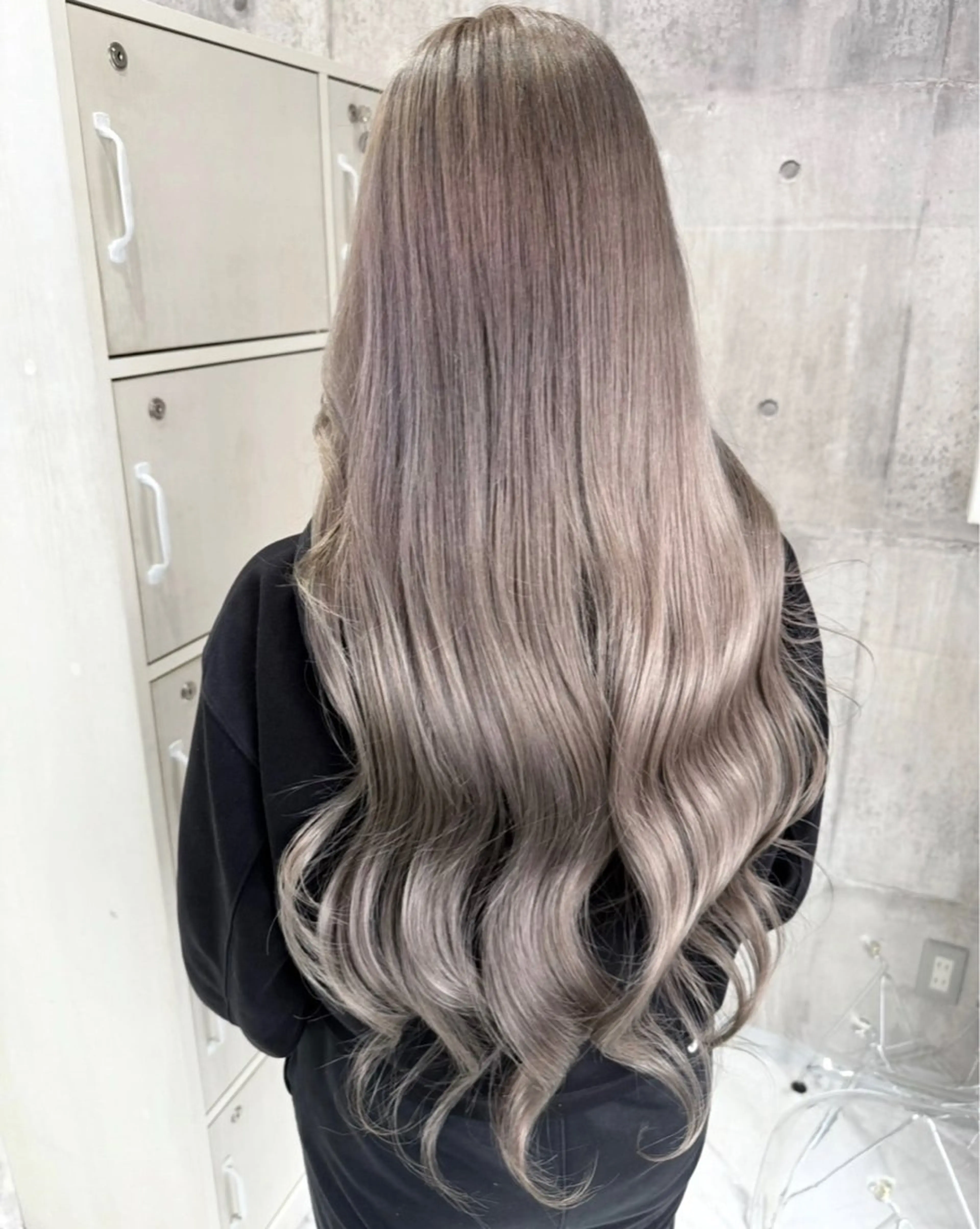 ロング 🍑🧋ハイトーン 暖色カラーlucaのヘアスタイル