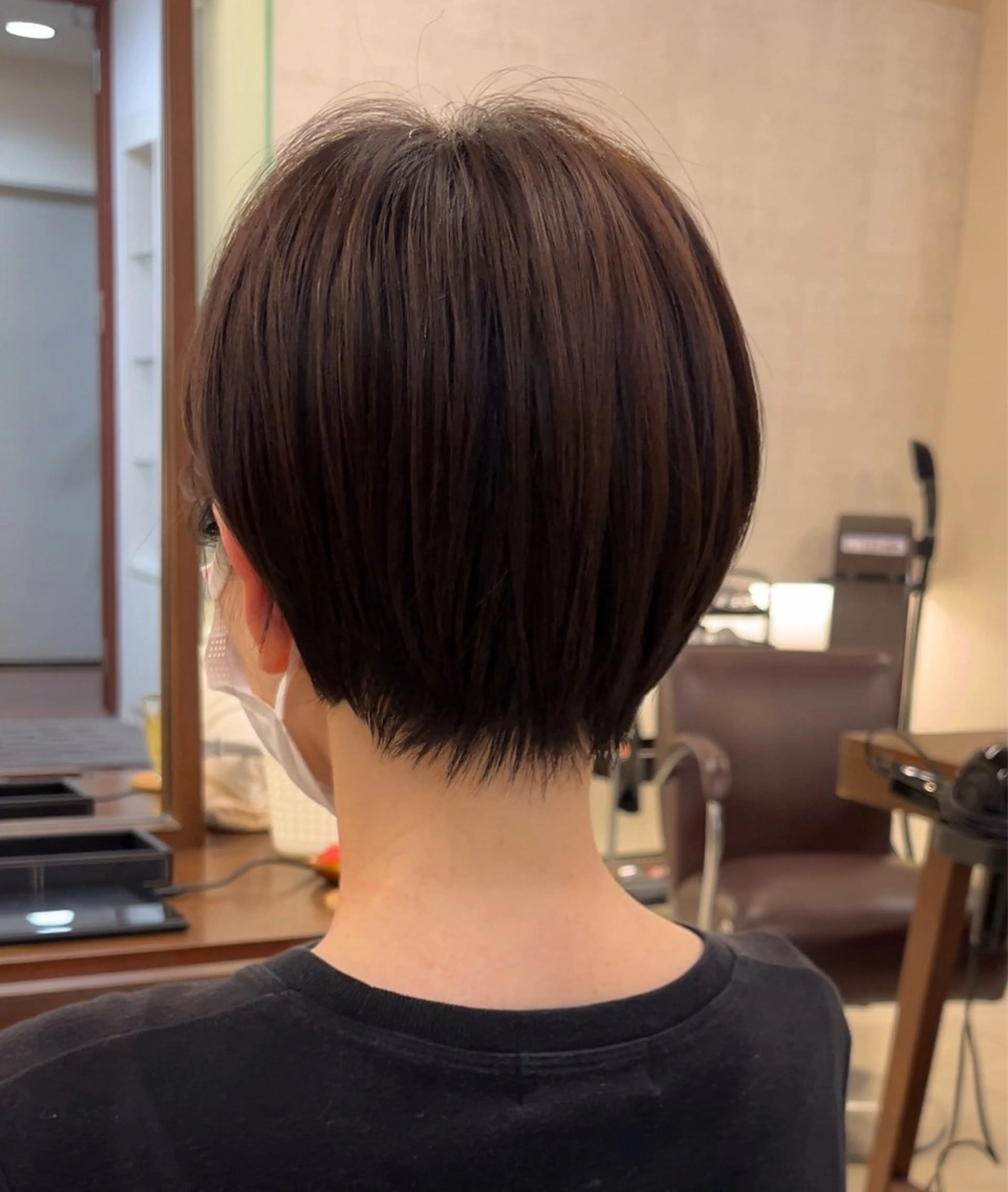 ショート ショートボブカット 透明感カラー縮毛矯正のヘアスタイル