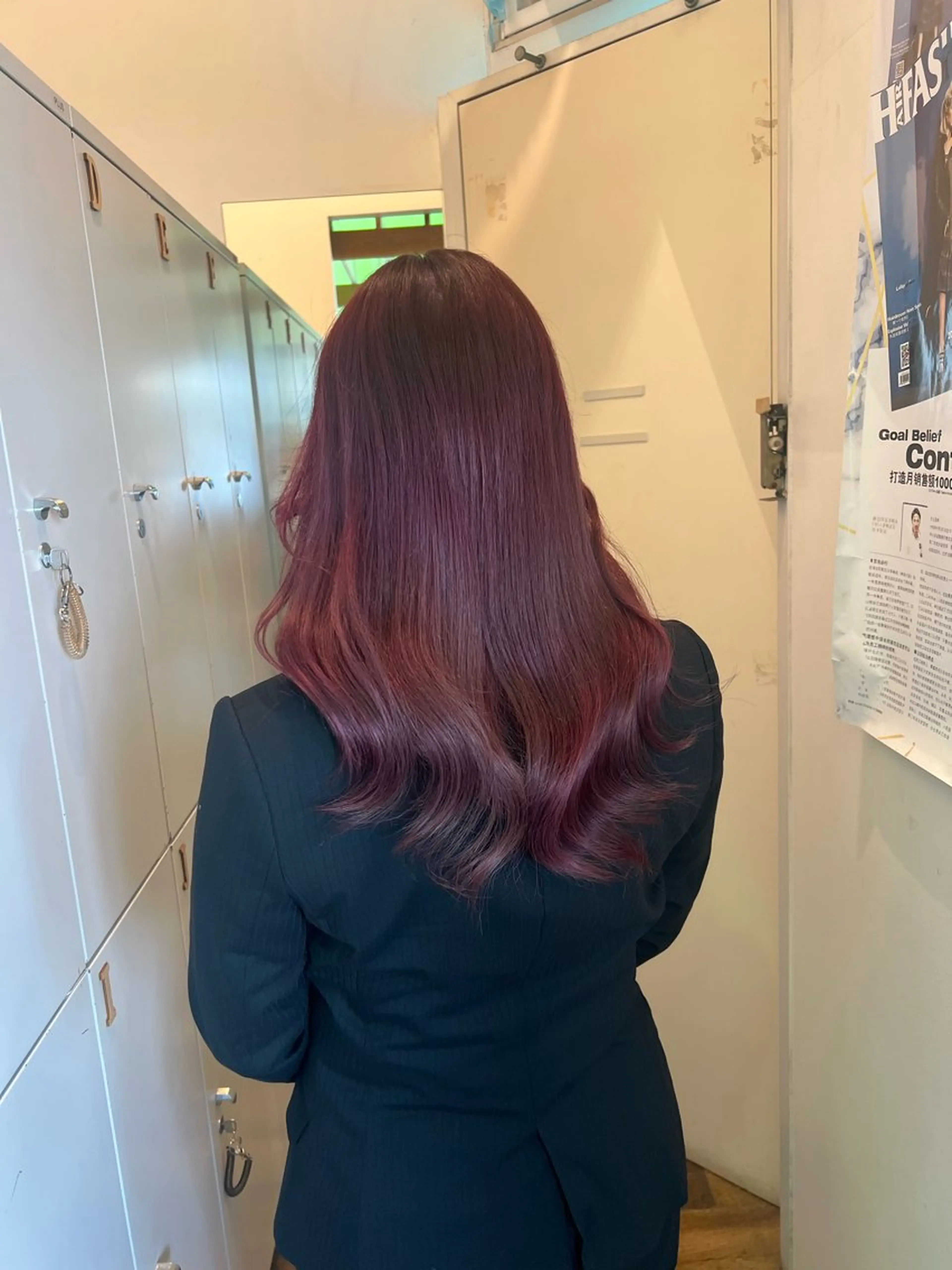 ロング カラー レッドカラー ハイトーンカラー/エ クステ/デザインのヘアスタイル