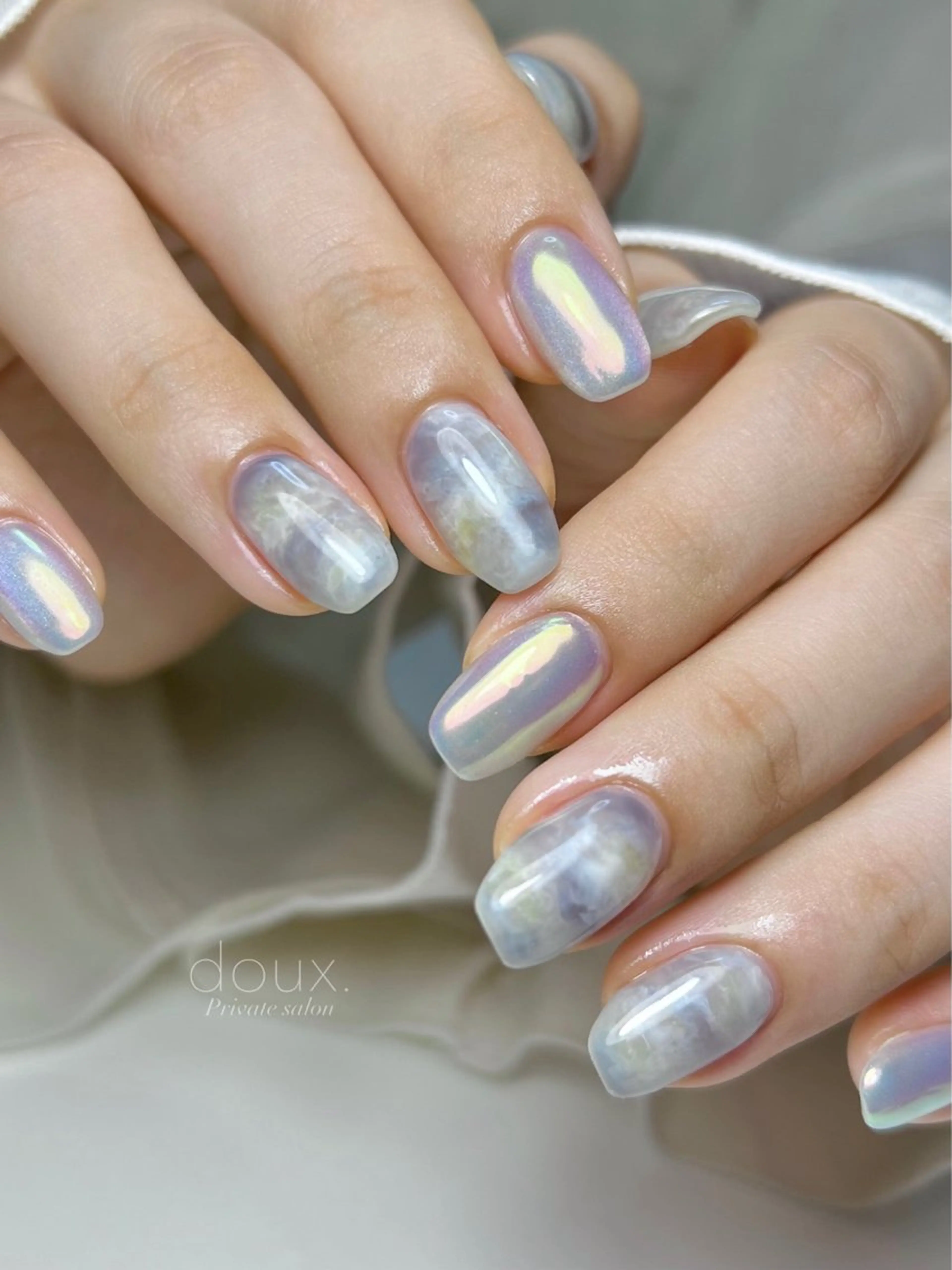 ネイル マグネットネイル ミラーネイル ニュアンスネイル ハンドネイル doux. nailのネイルデザイン