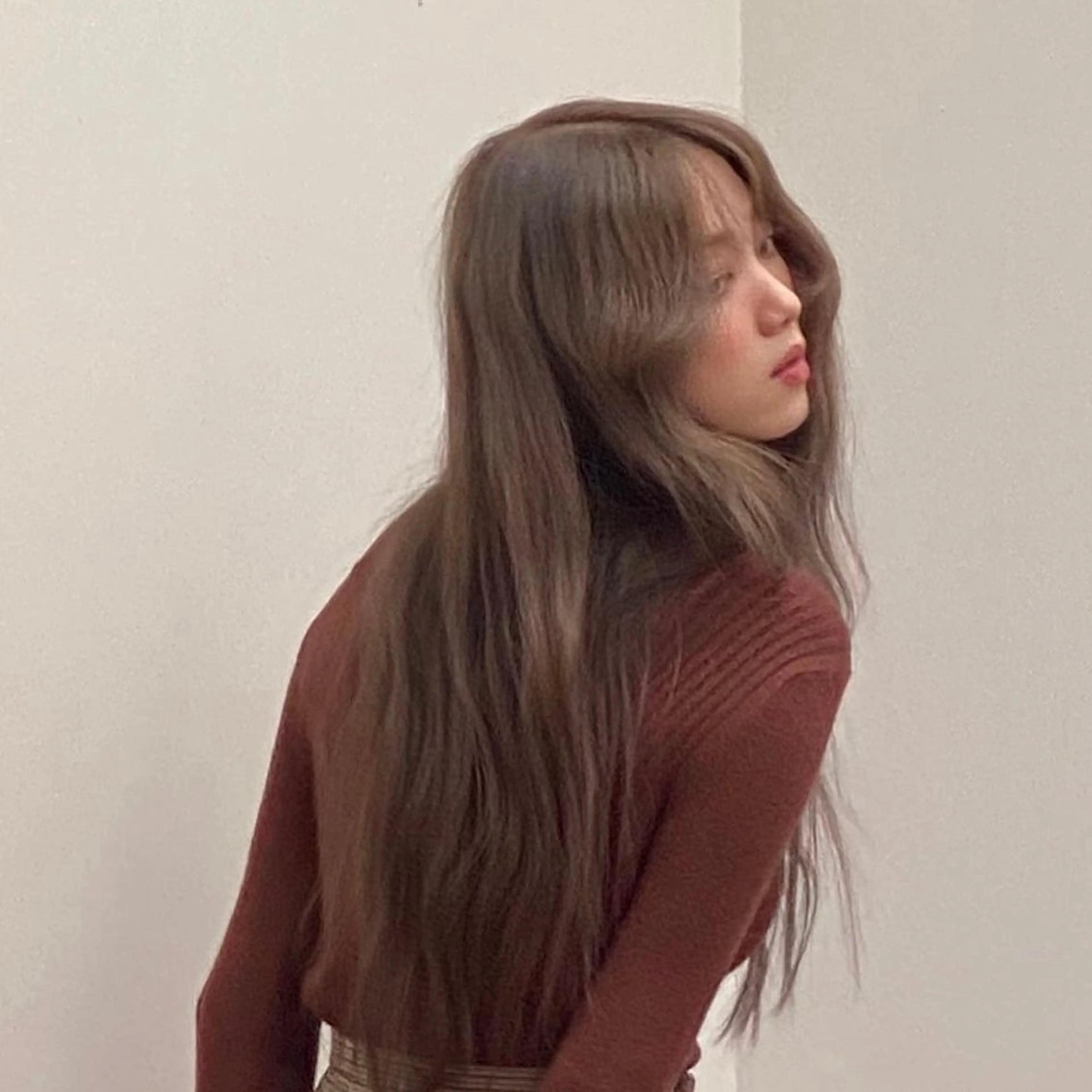 ロング カラー 透明感カラー 顔まわりレイヤー 顔周りカット レイヤーカット ヘアカラー トリートメント nonoka オリーブ/グレージュのヘアスタイル