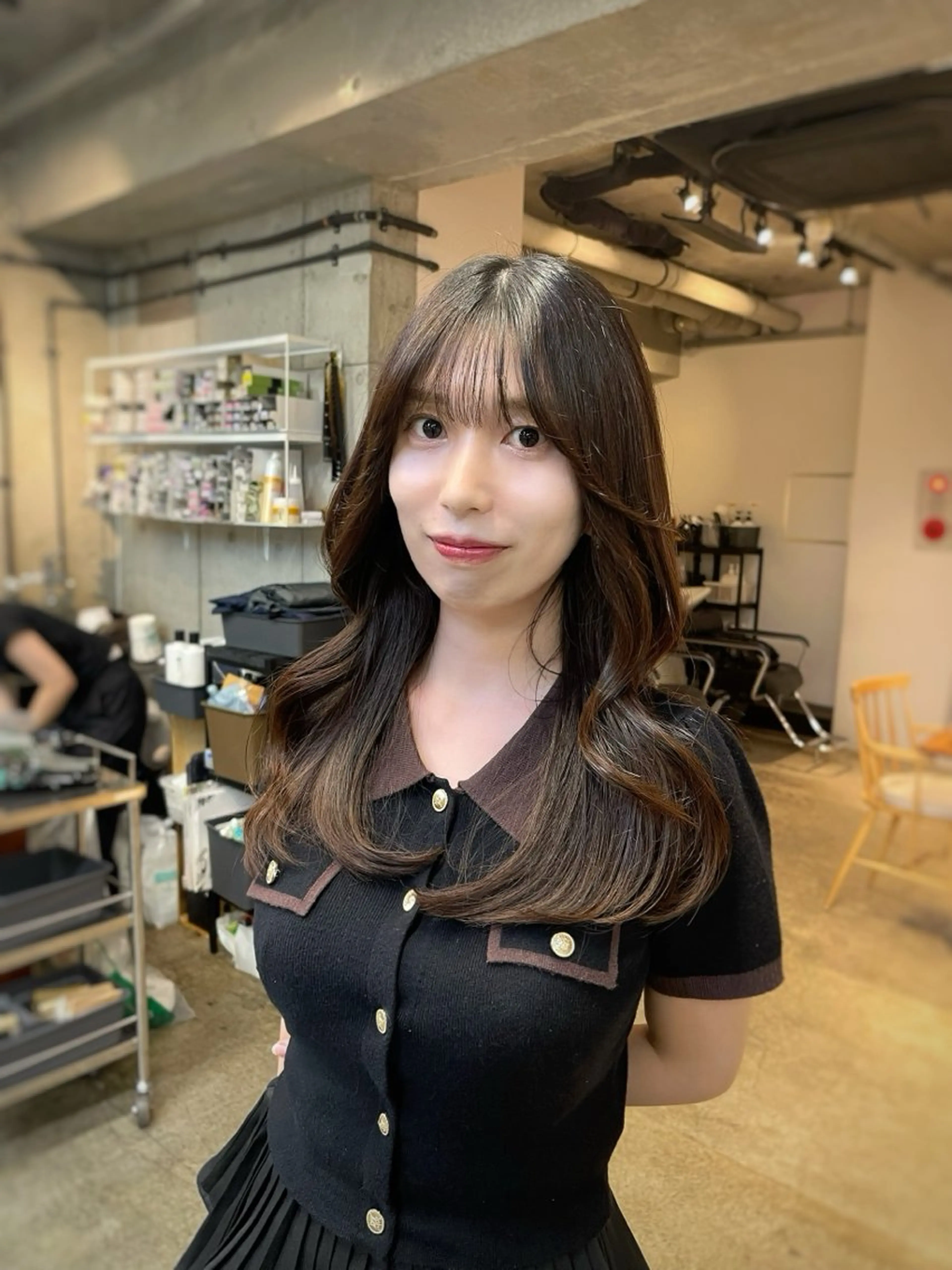 ロング 顔周りカット レイヤーカット トリートメント まとまるレイヤー カット/透明感カラーのヘアスタイル