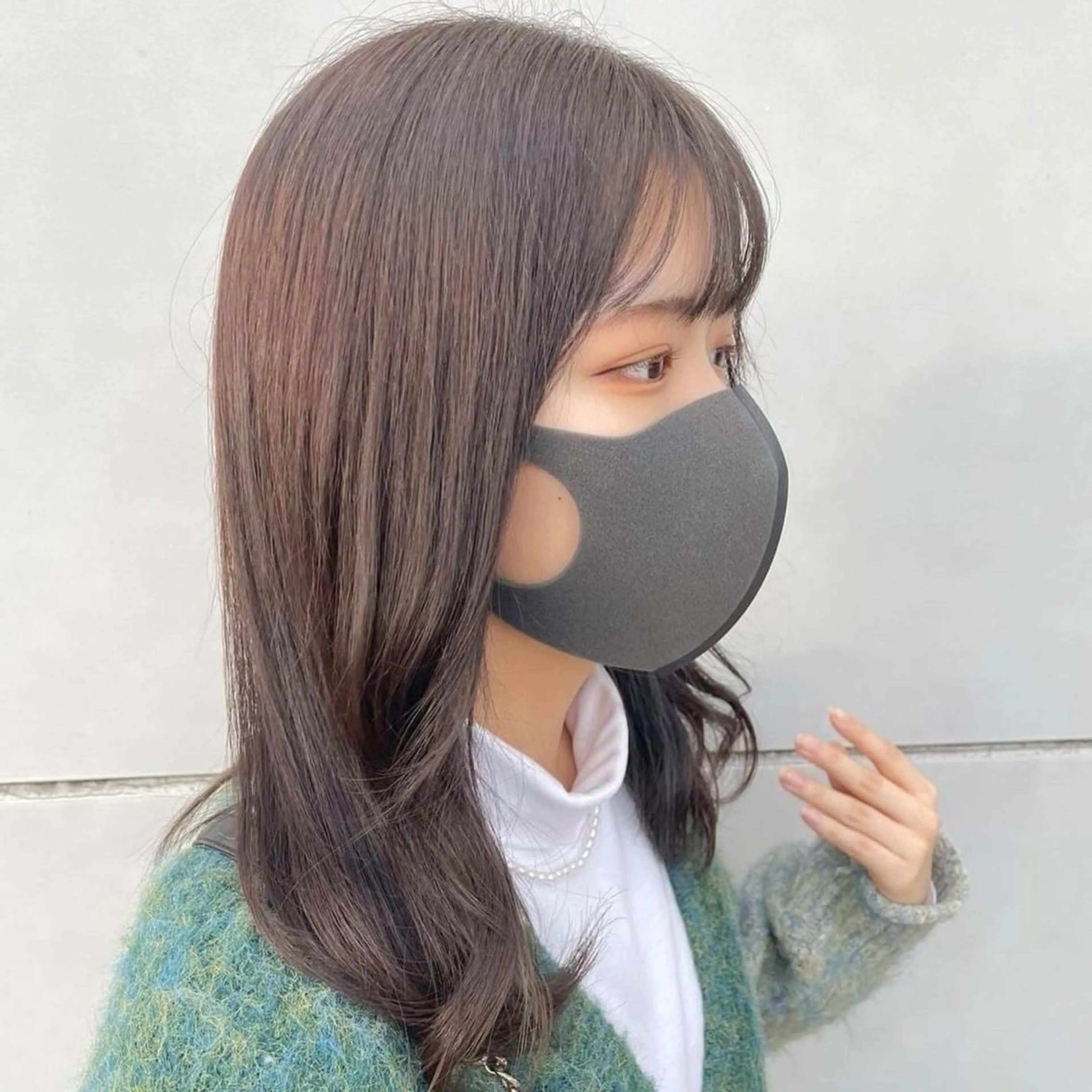 セミロング LUVISM 神田こころのヘアスタイル