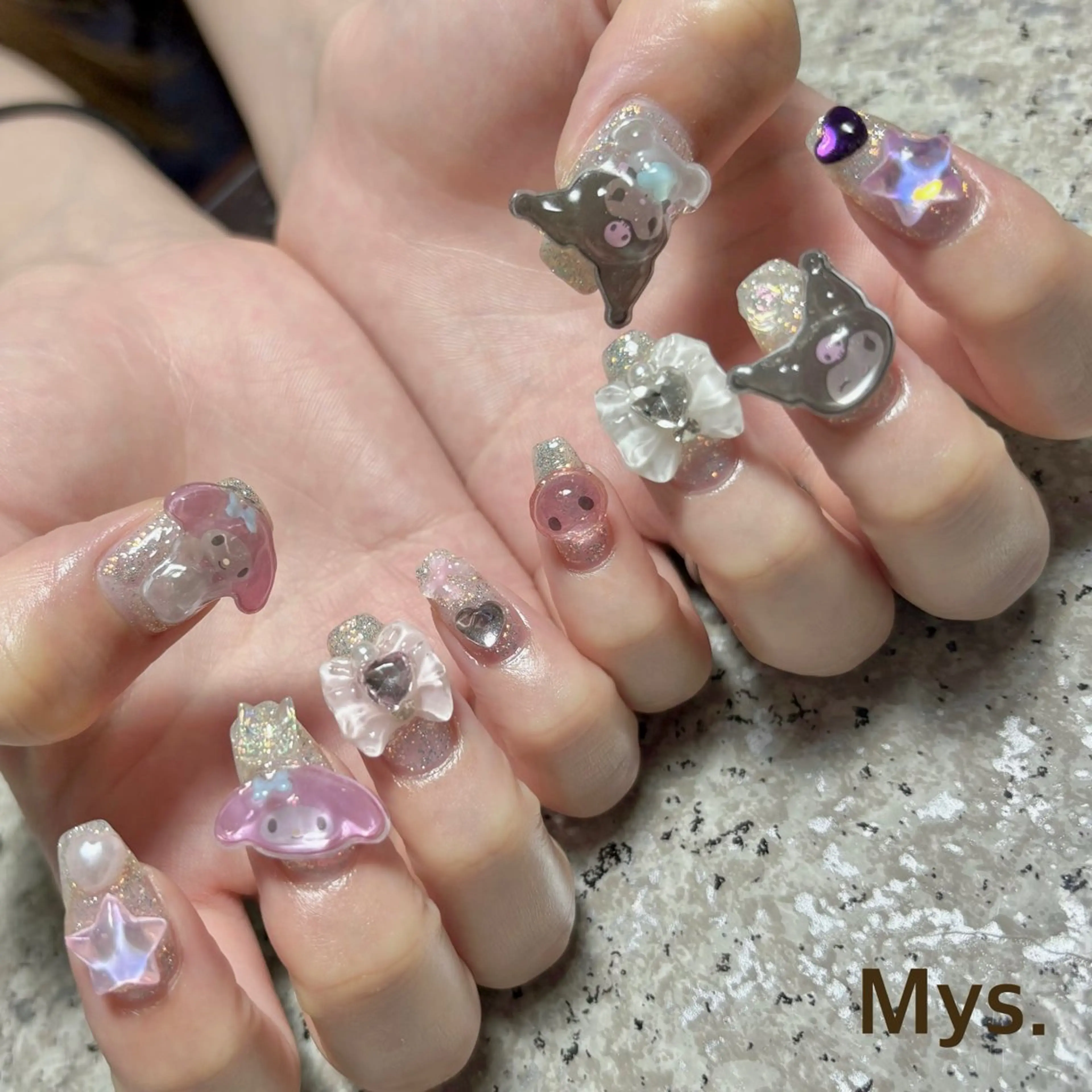 ネイル 持ち込み ハンドネイル Mys. 三上紗紀のネイルデザイン