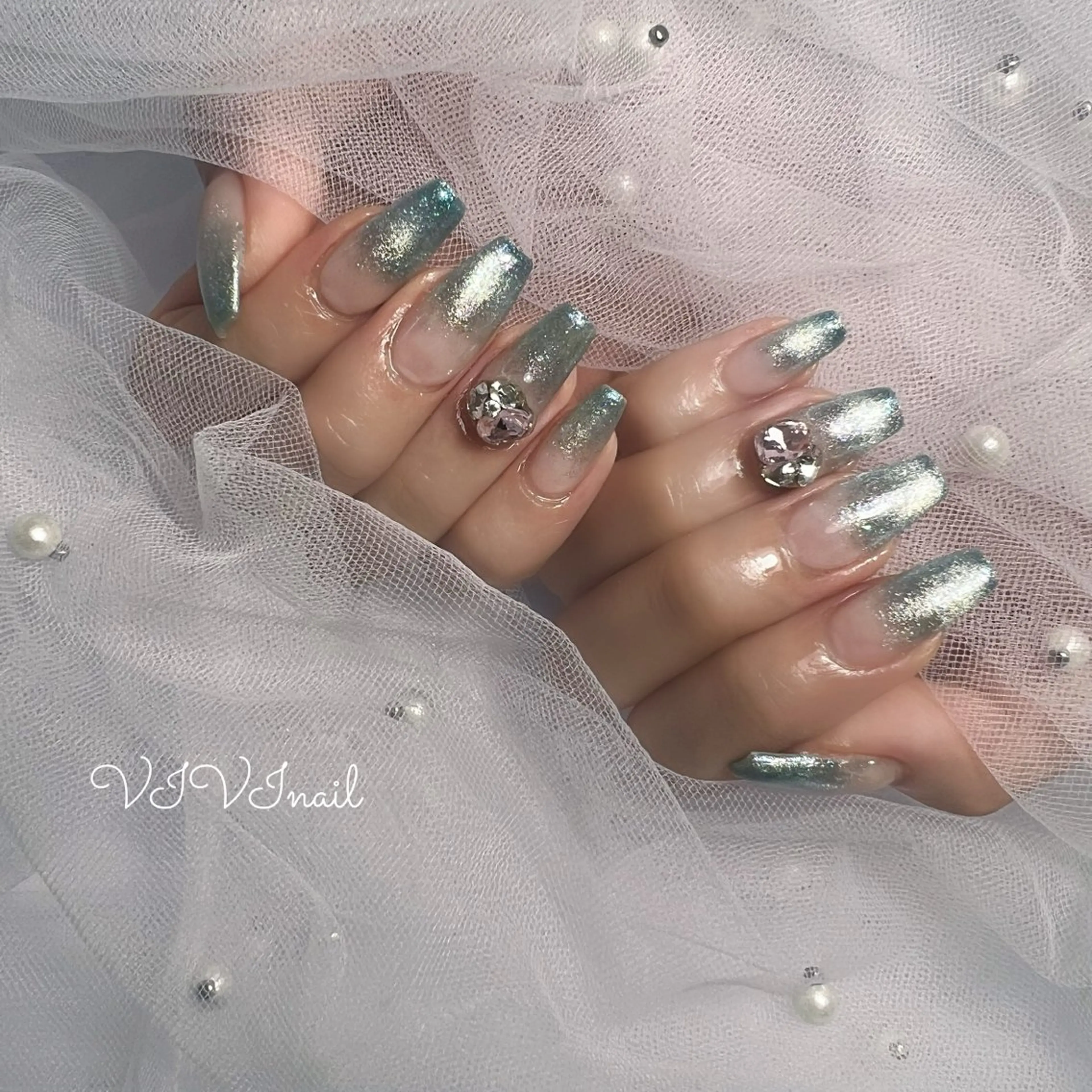 ネイル マグネットネイル ハンドネイル vivi nailのネイルデザイン