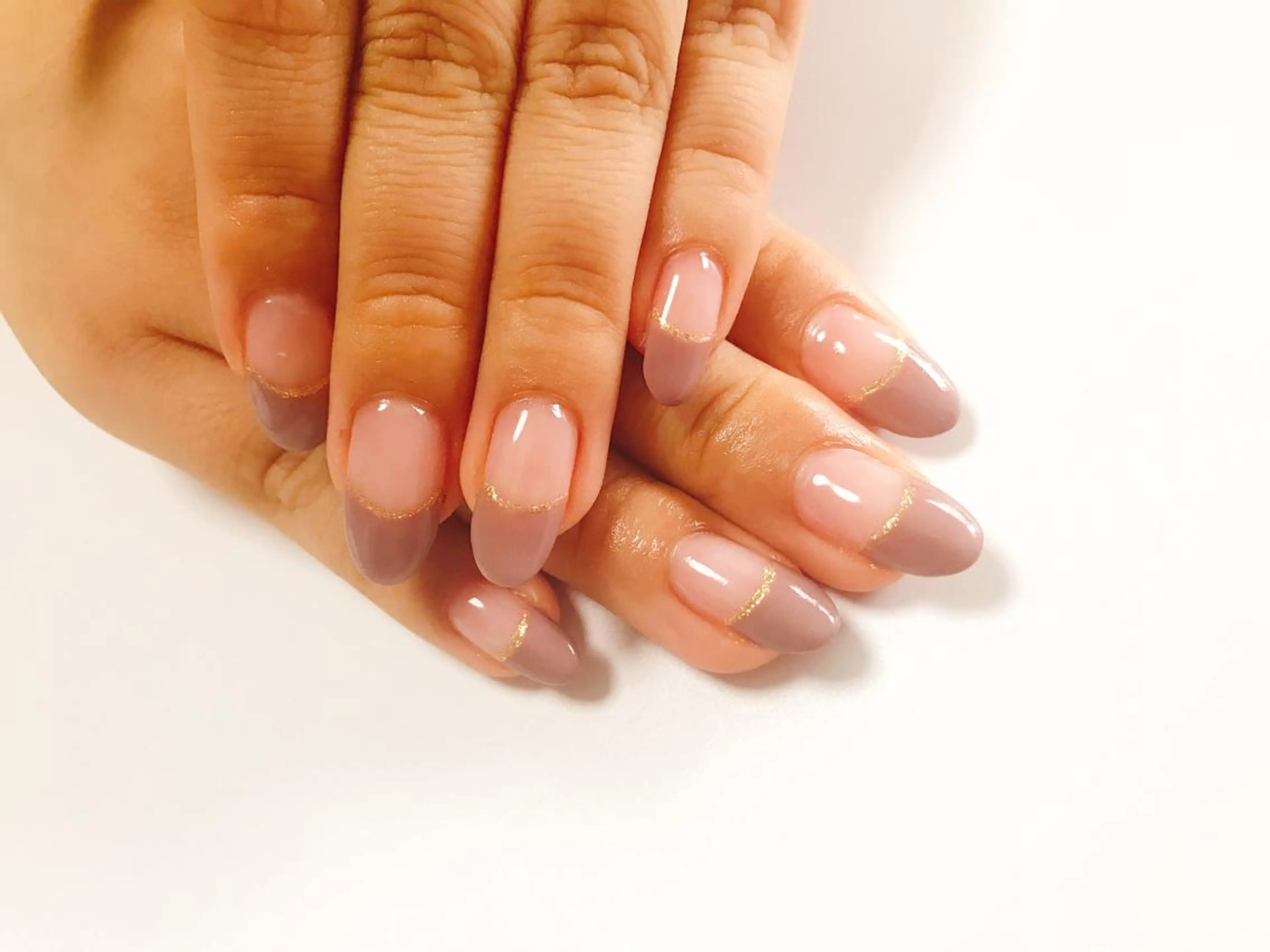 ネイル フレンチネイル 【カメレオン】 上村 祥子のヘアスタイル