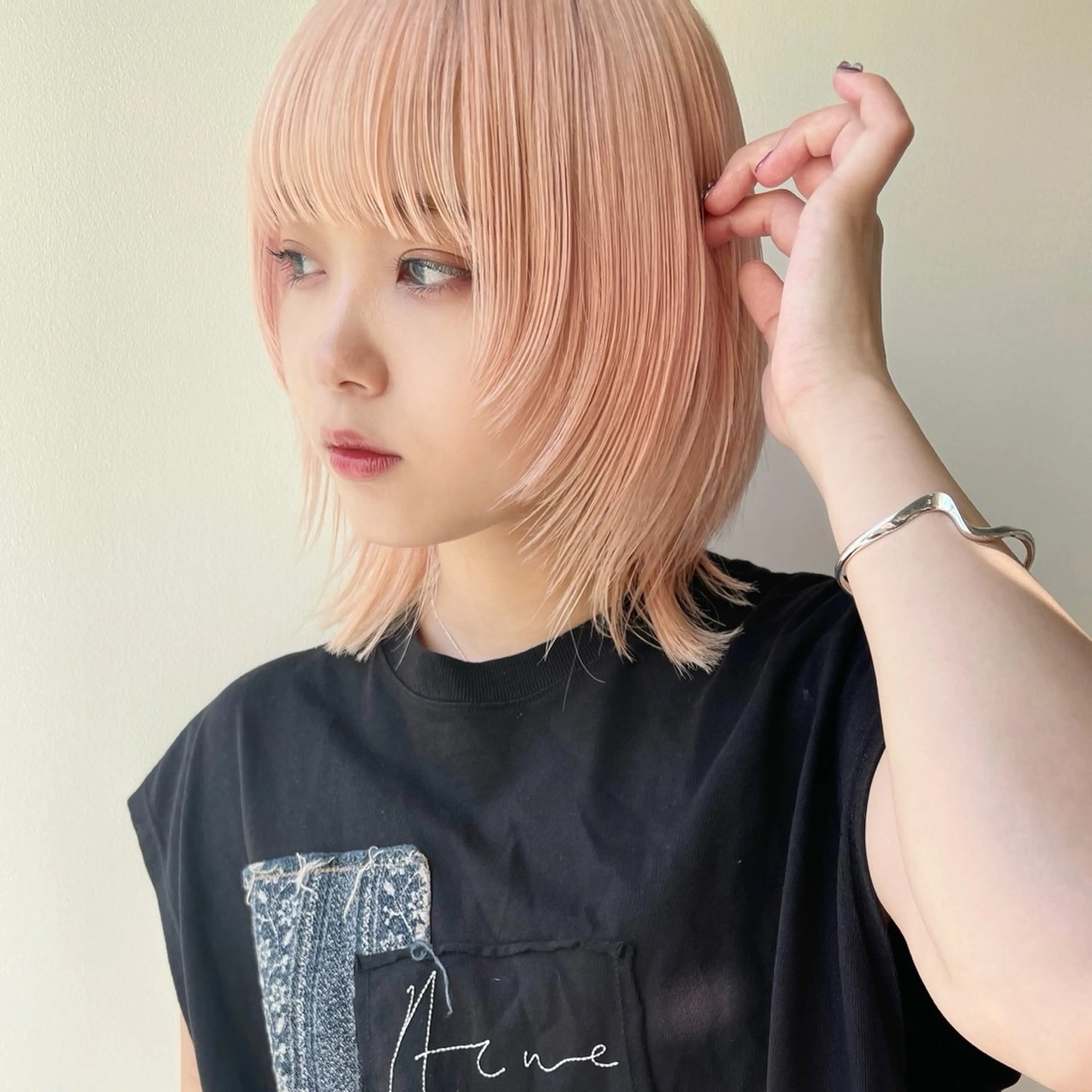 ミディアム カラー ヘアカラー トリートメント 透明感カラー× レイヤーカット✨高梨のヘアスタイル