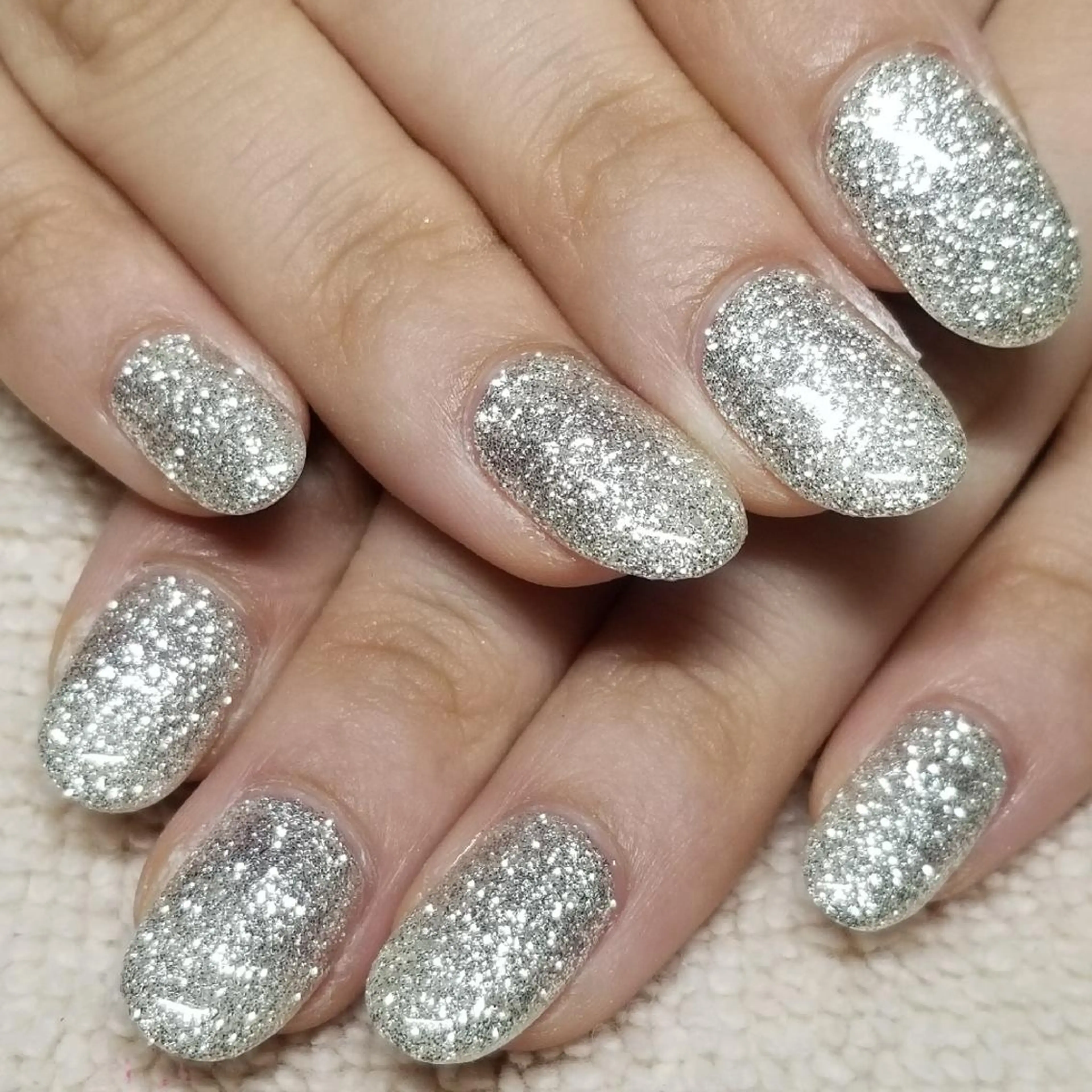 ネイル ラメ(グリッター) ワンカラーネイル シルバー ハンドネイル よしだ ひろきのネイルデザイン