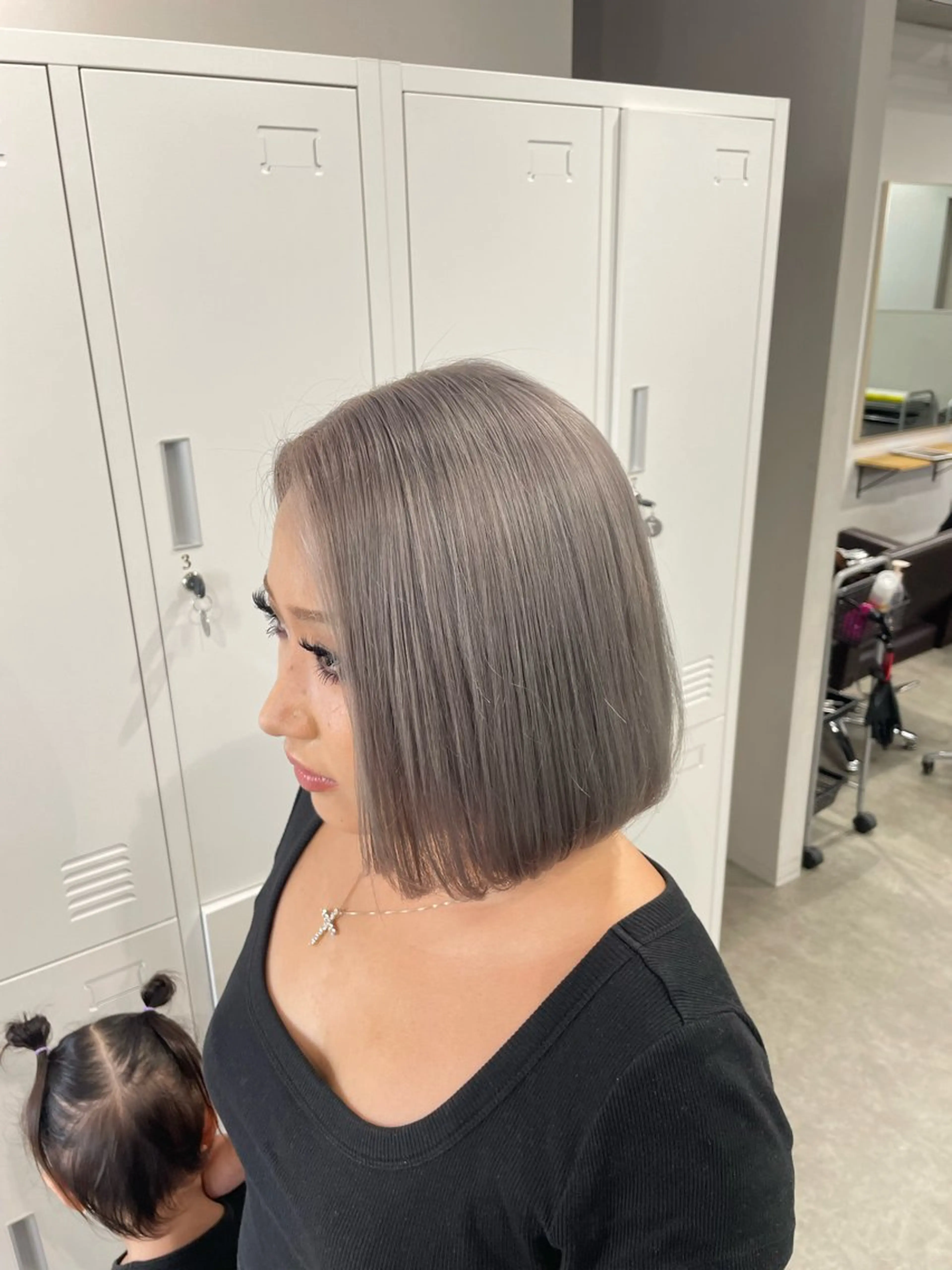 ショート REINA ISHIDOのヘアスタイル