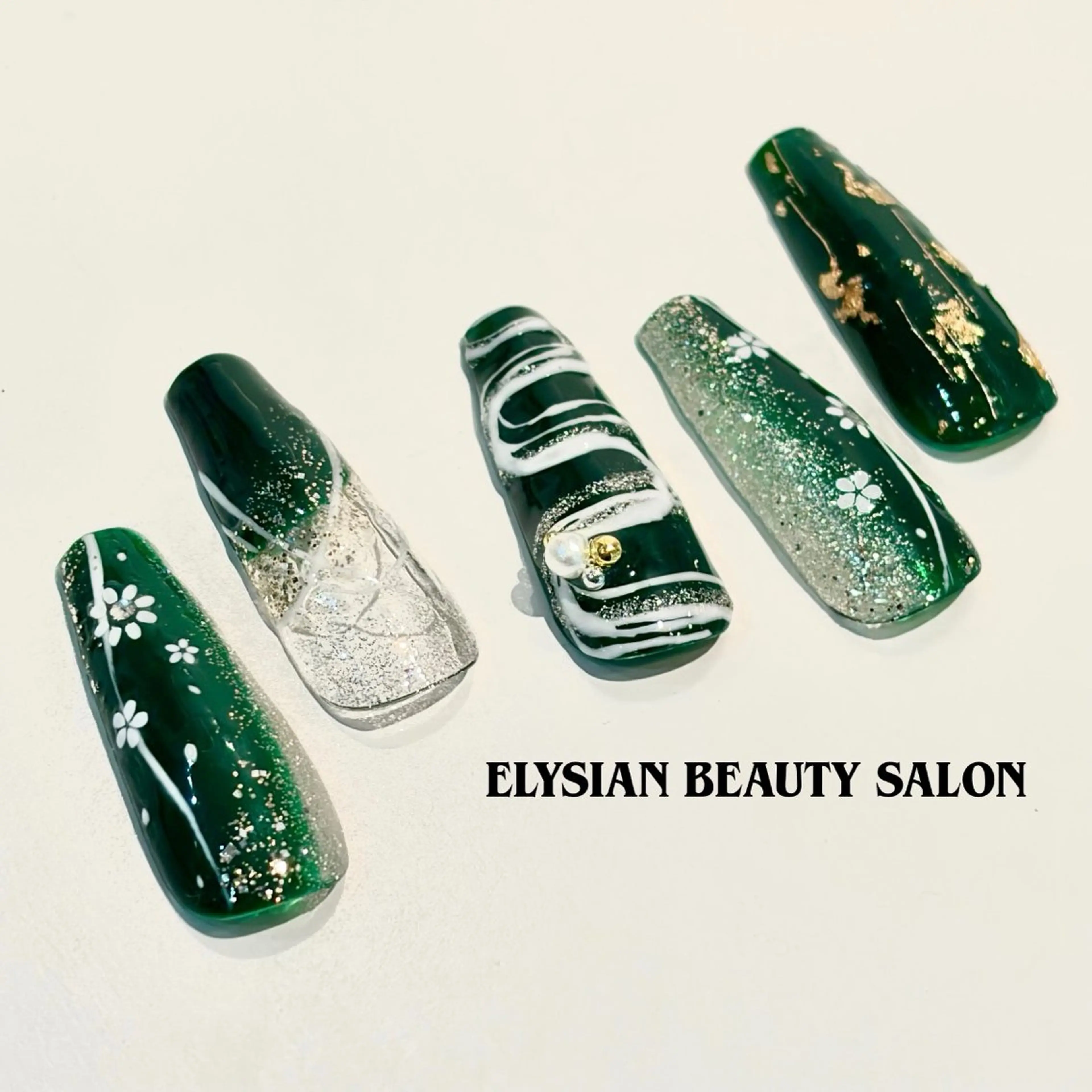 【成人式/前撮り/お正月】オフなし和柄デザイン✨️の写真