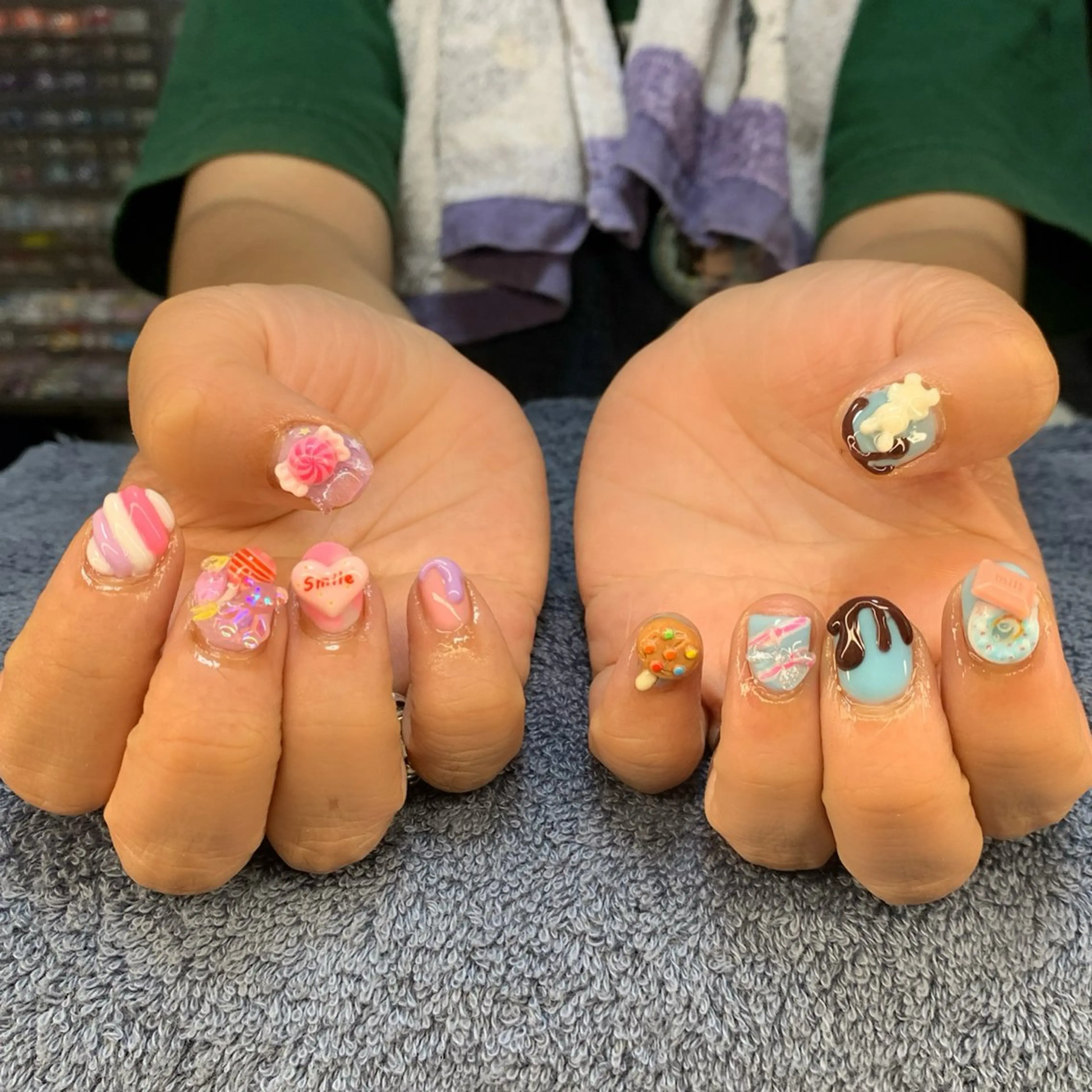 ネイル ハンドネイル フットネイル MHR nailのネイルデザイン