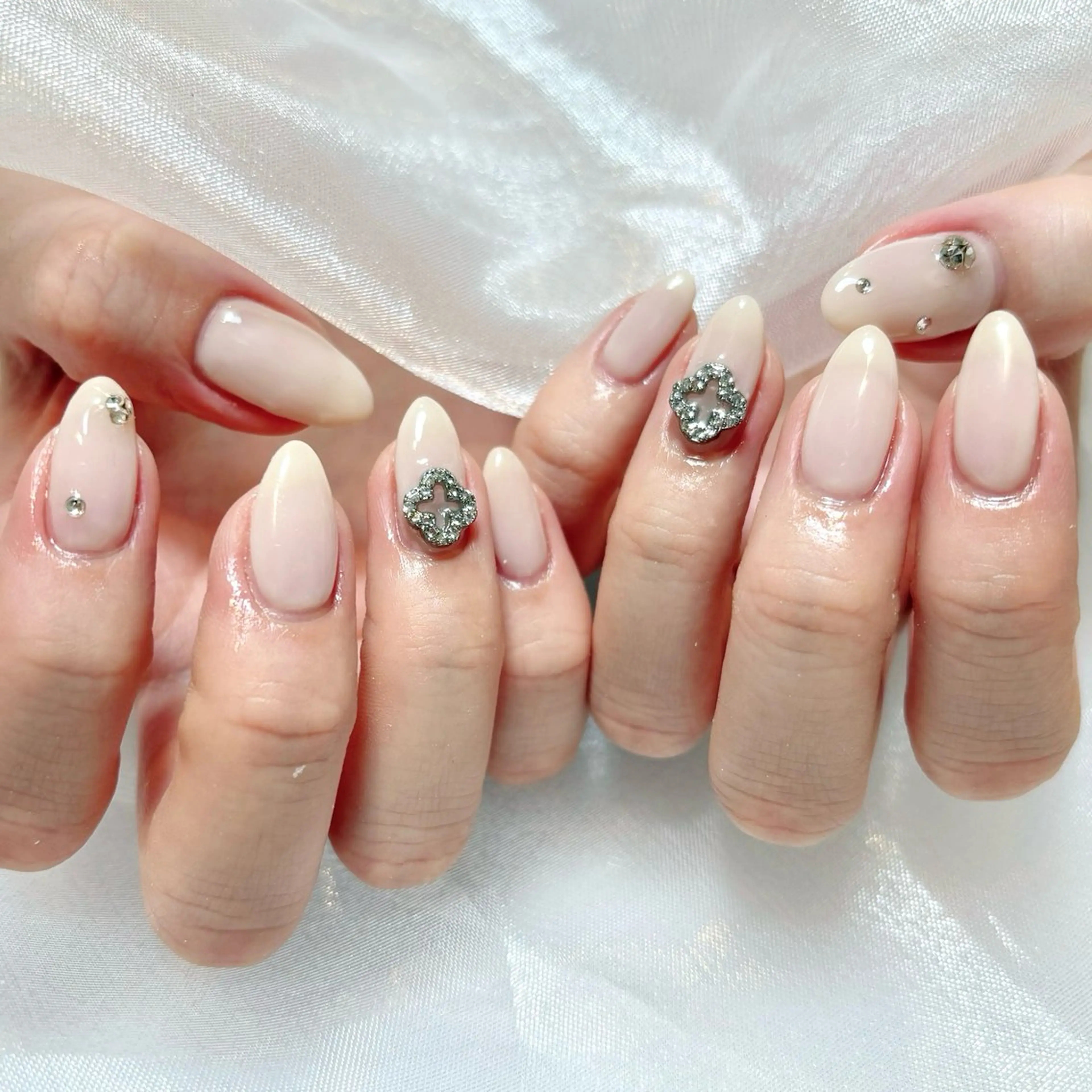 ネイル eight横浜🧸 kumabeのネイルデザイン