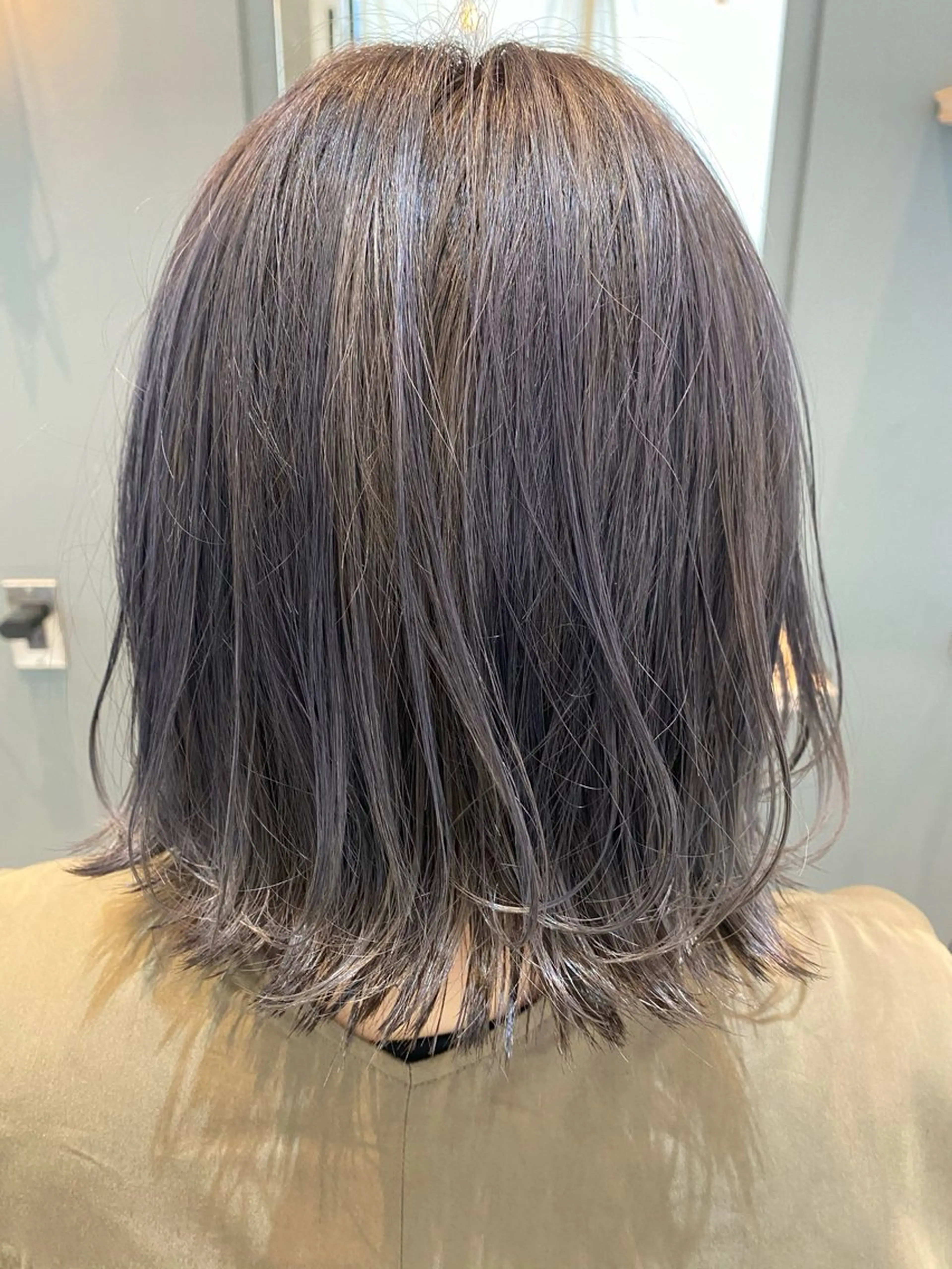 ミディアム カラー AUBE hair ales福岡平尾店所属・塚本 昂のヘアスタイル