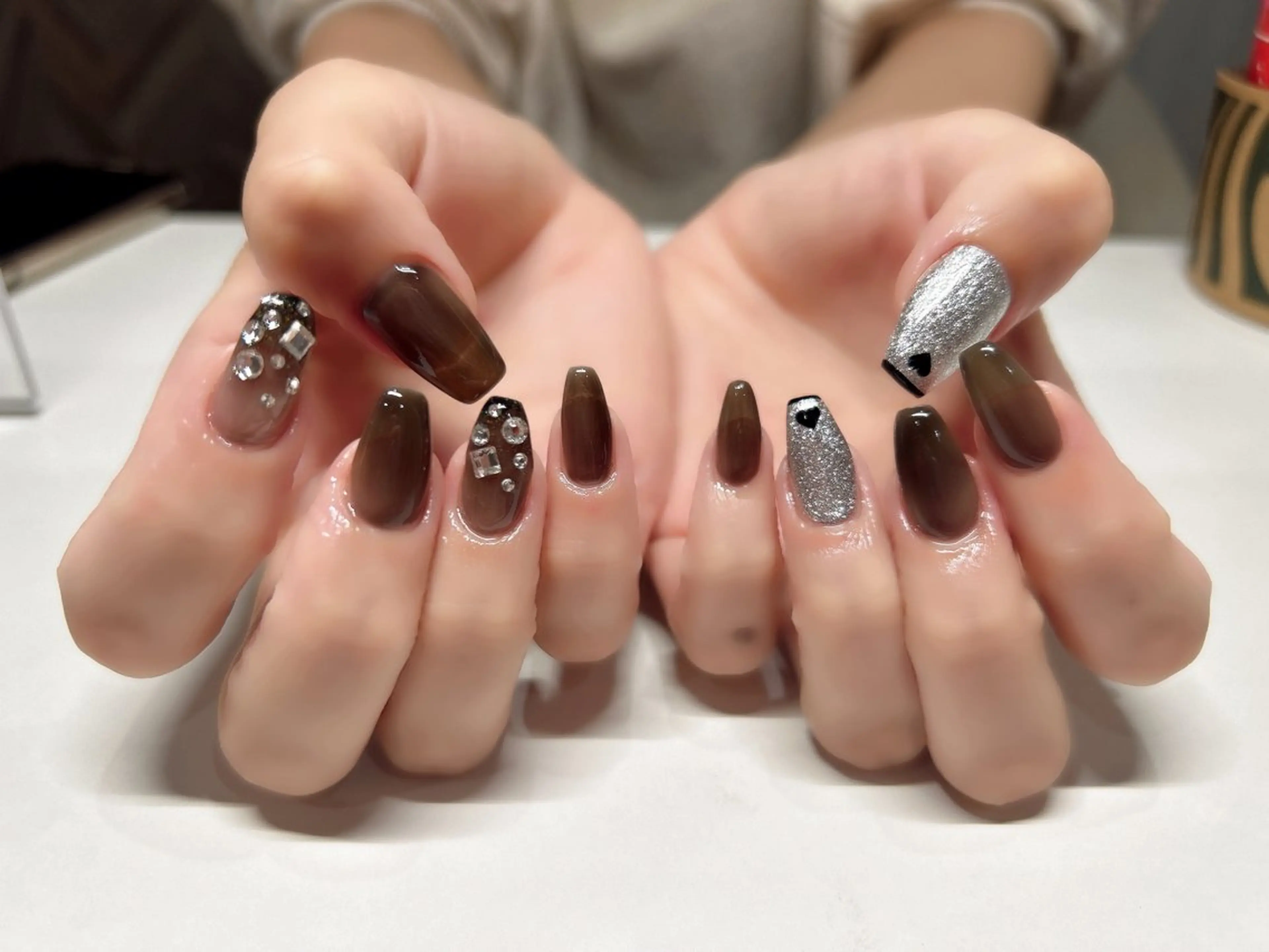 ネイル アートネイル フレンチネイル ジェルネイル グラデーション マグネットネイル ハンドネイル Miss:R 中津店所属・加藤 洋美のネイルデザイン