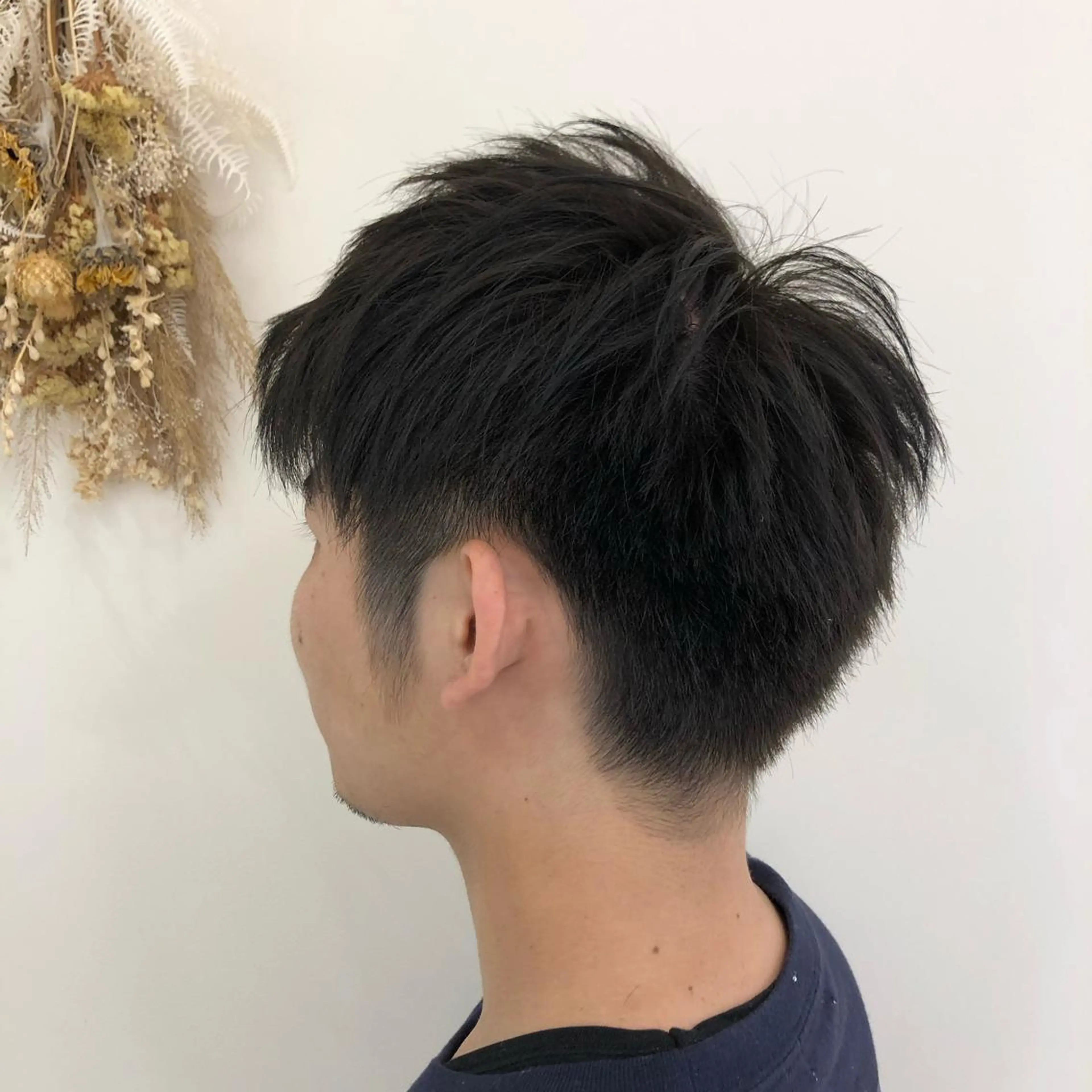 ショート カラー メンズ アップバング 刈り上げ アッシュ ショートヘア LIEN HAIR【リアンヘアー】所属・【髪質改善】 梅田　聡のヘアスタイル