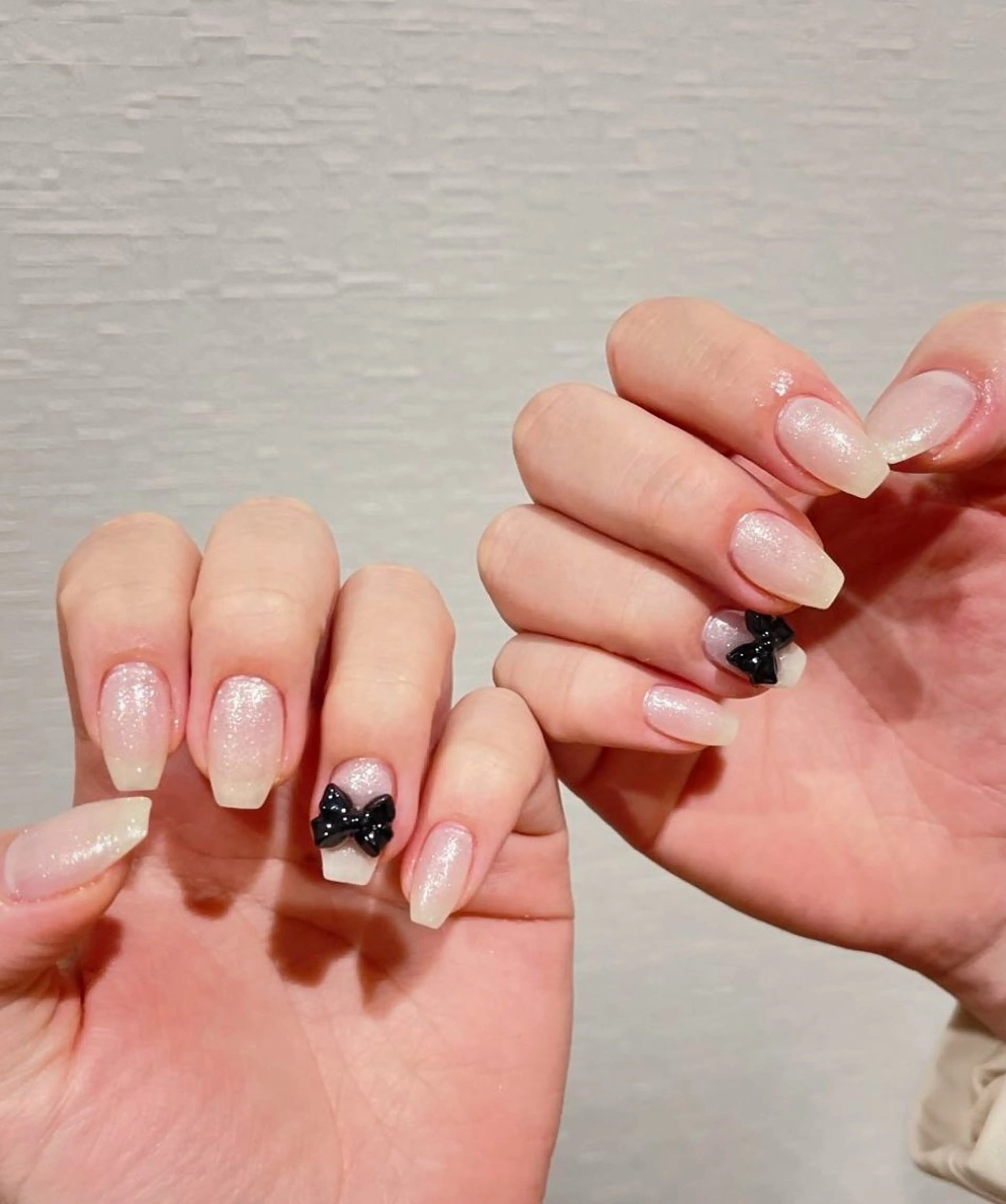 ネイル オーロラネイル 長さ出し フットネイル 韓国ネイル ラメ(グリッター) ハンドネイル 👍thumbs up nail👍のネイルデザイン