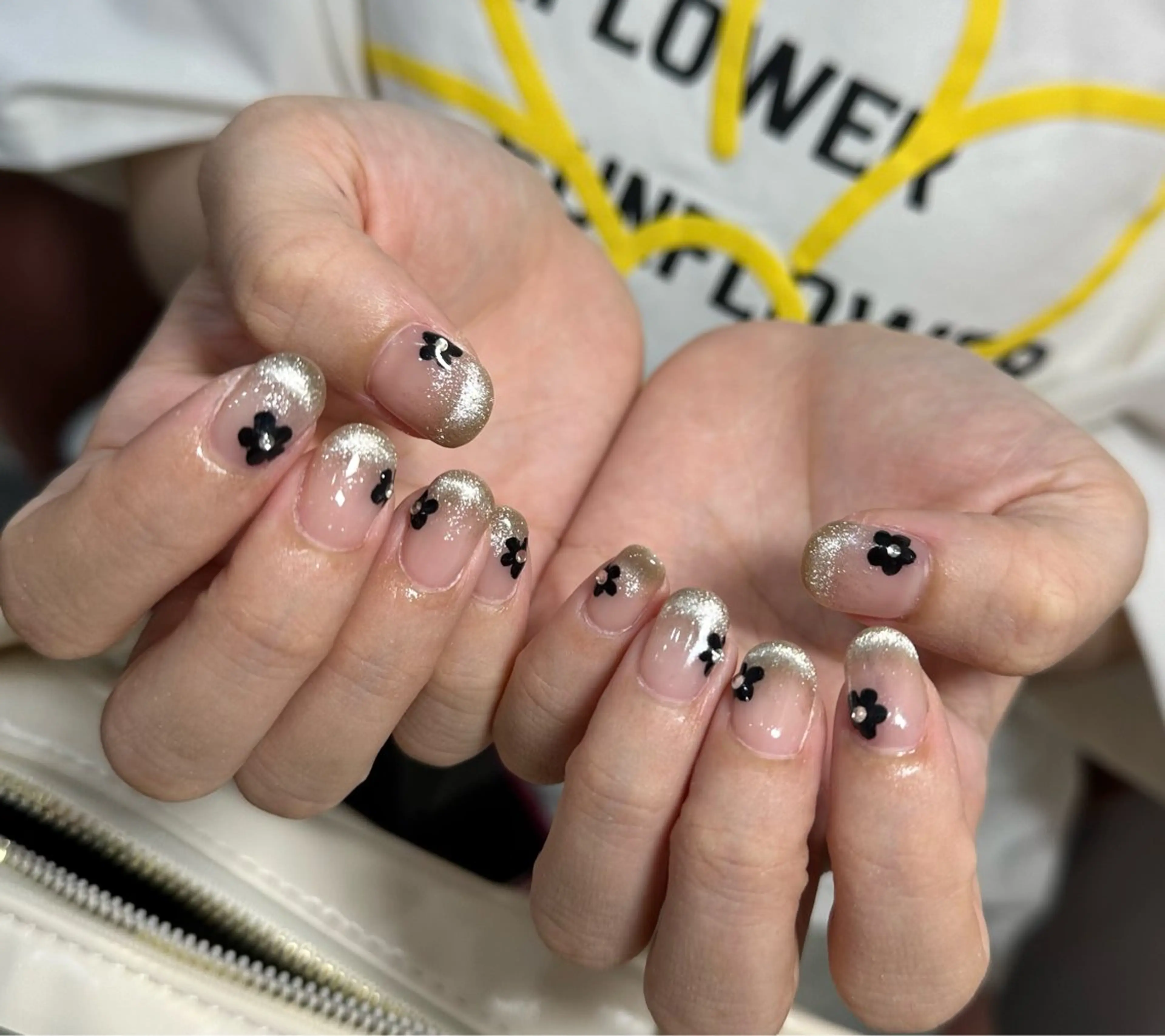 ネイル LAVISH nanamiのネイルデザイン