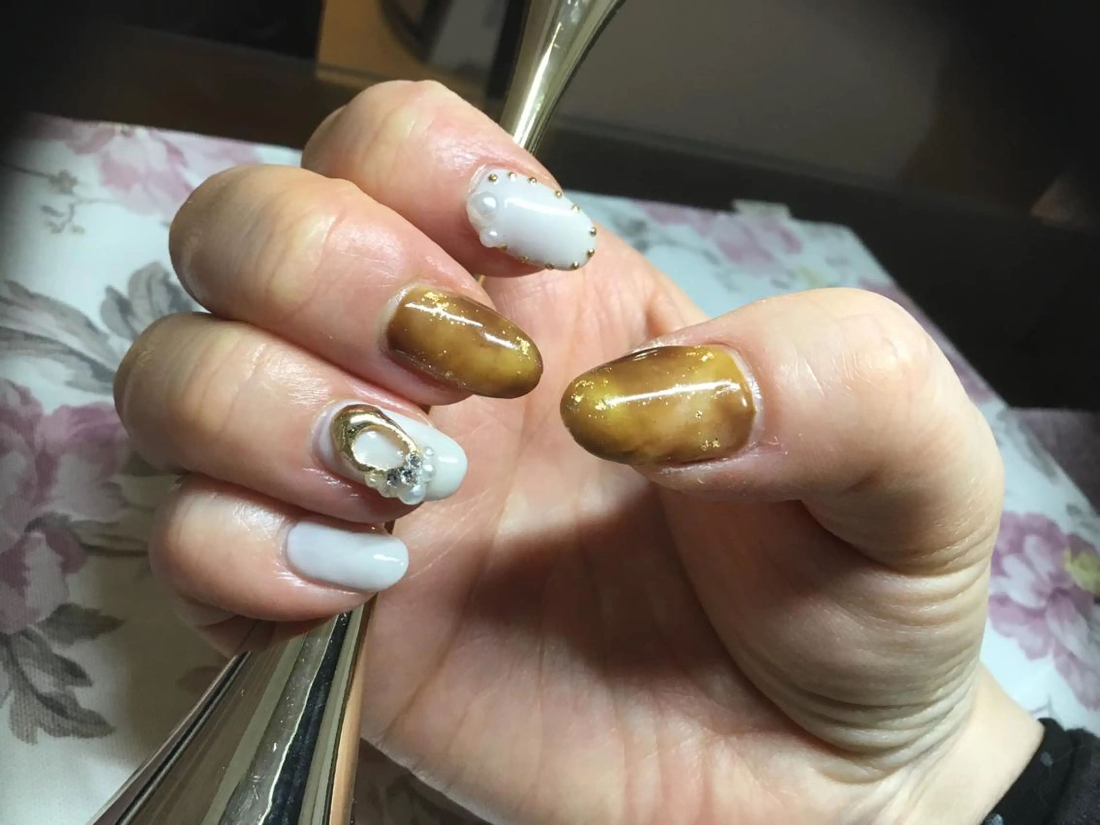 ネイル べっ甲ネイル プライベートサロン jewel nailのネイルデザイン