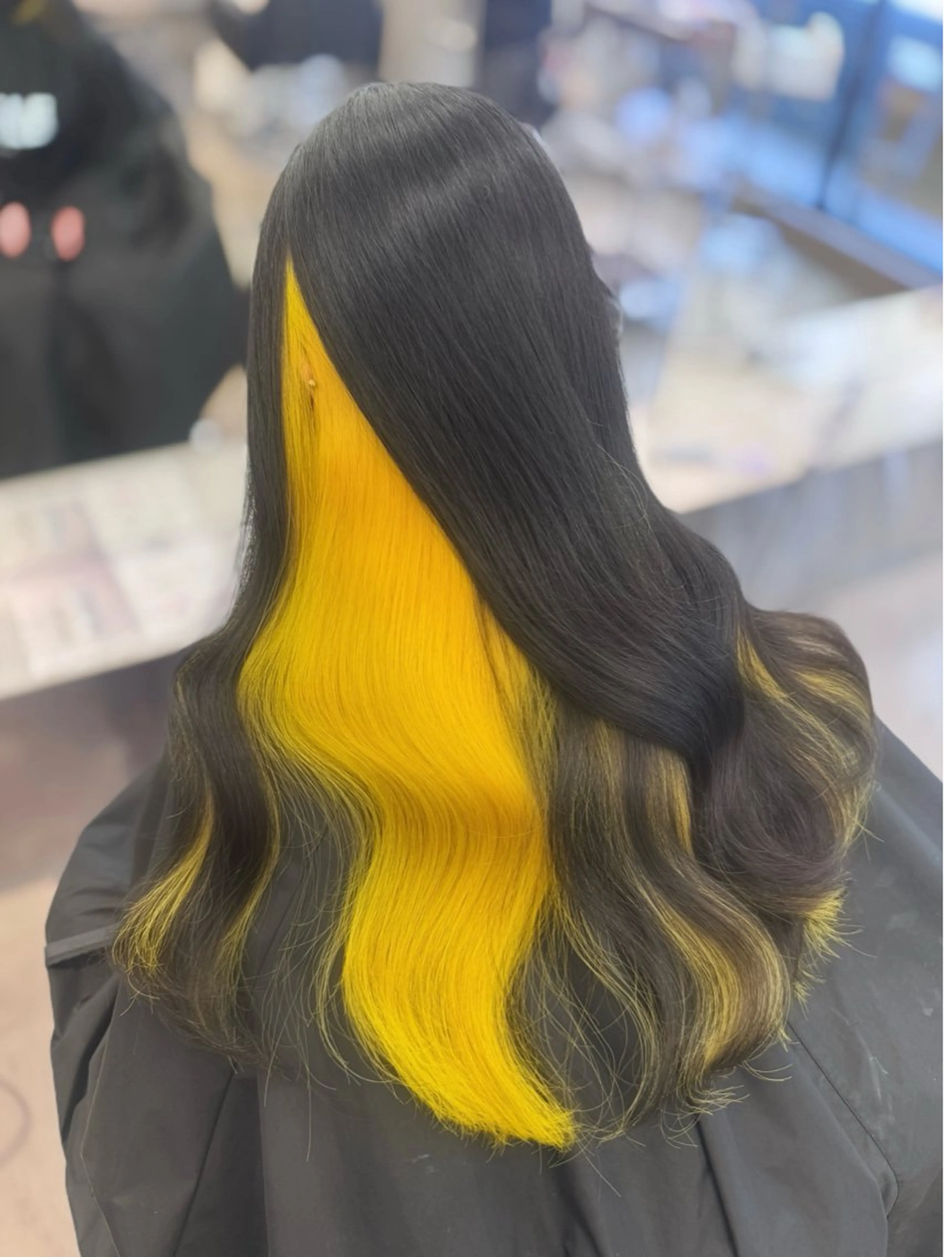 ロング ヘアカラー 吉澤 愛心のヘアスタイル