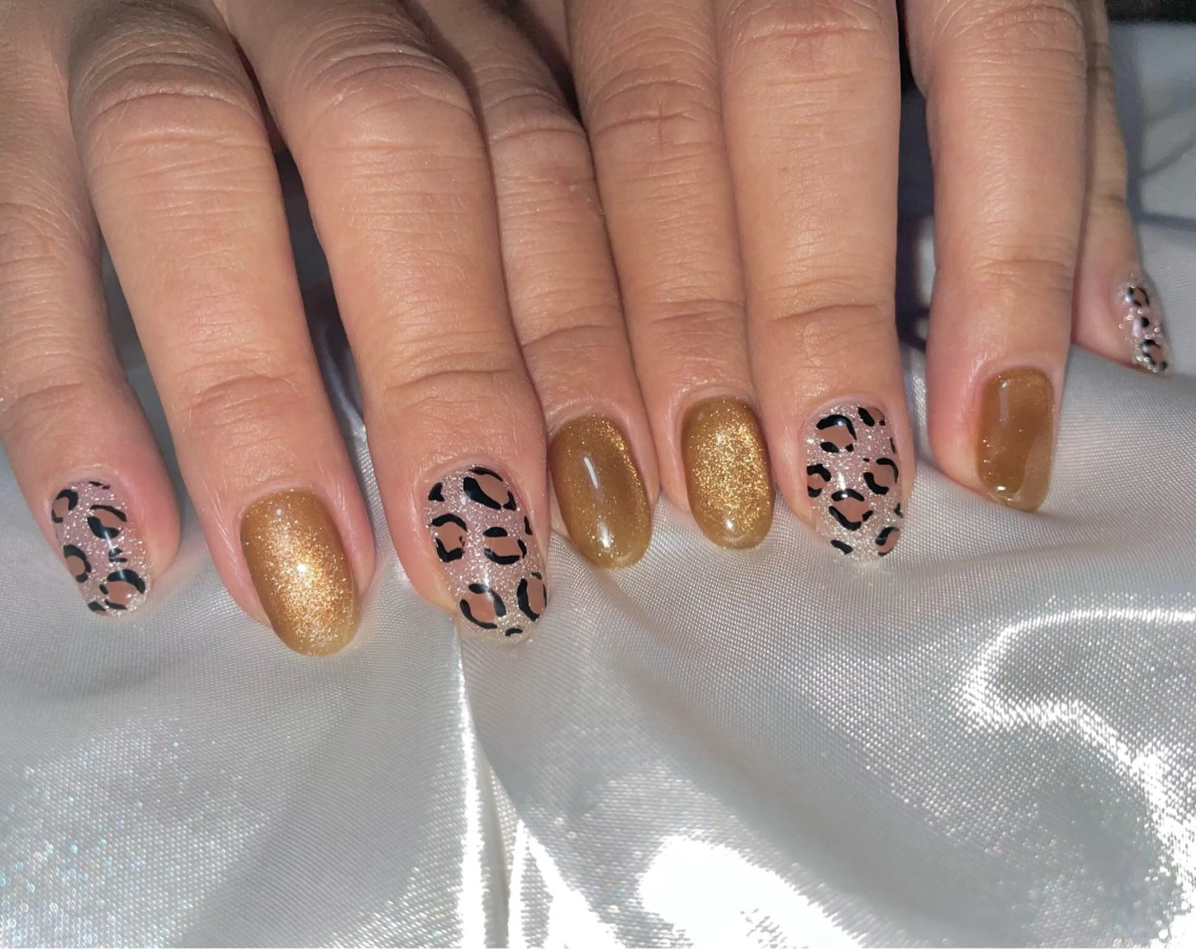 ネイル フラッシュネイル マグネットネイル ハンドネイル alma (アルマ)のネイルデザイン