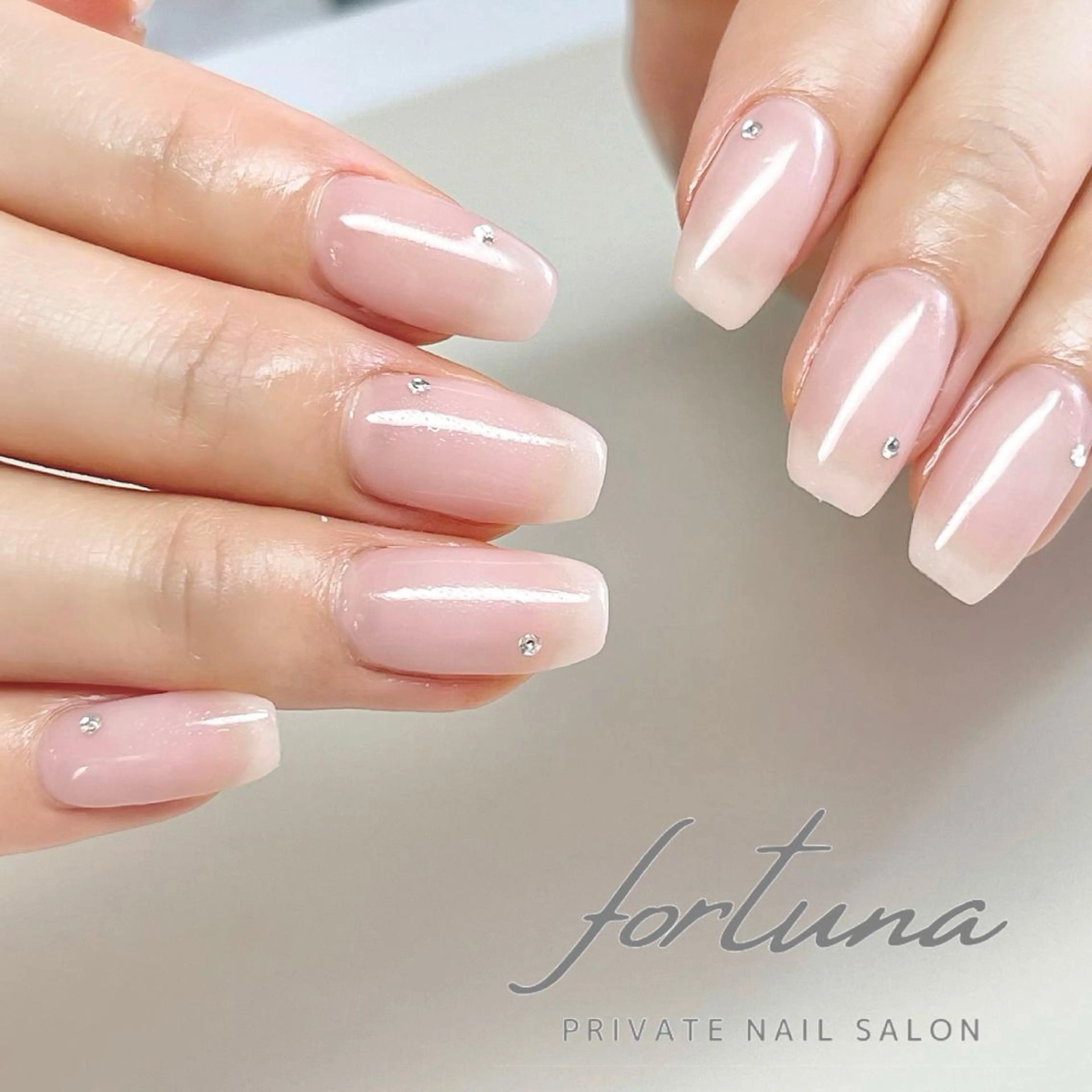 ネイル ワンカラーネイル ストーンネイル ハンドネイル fortuna 武藤裕美のネイルデザイン