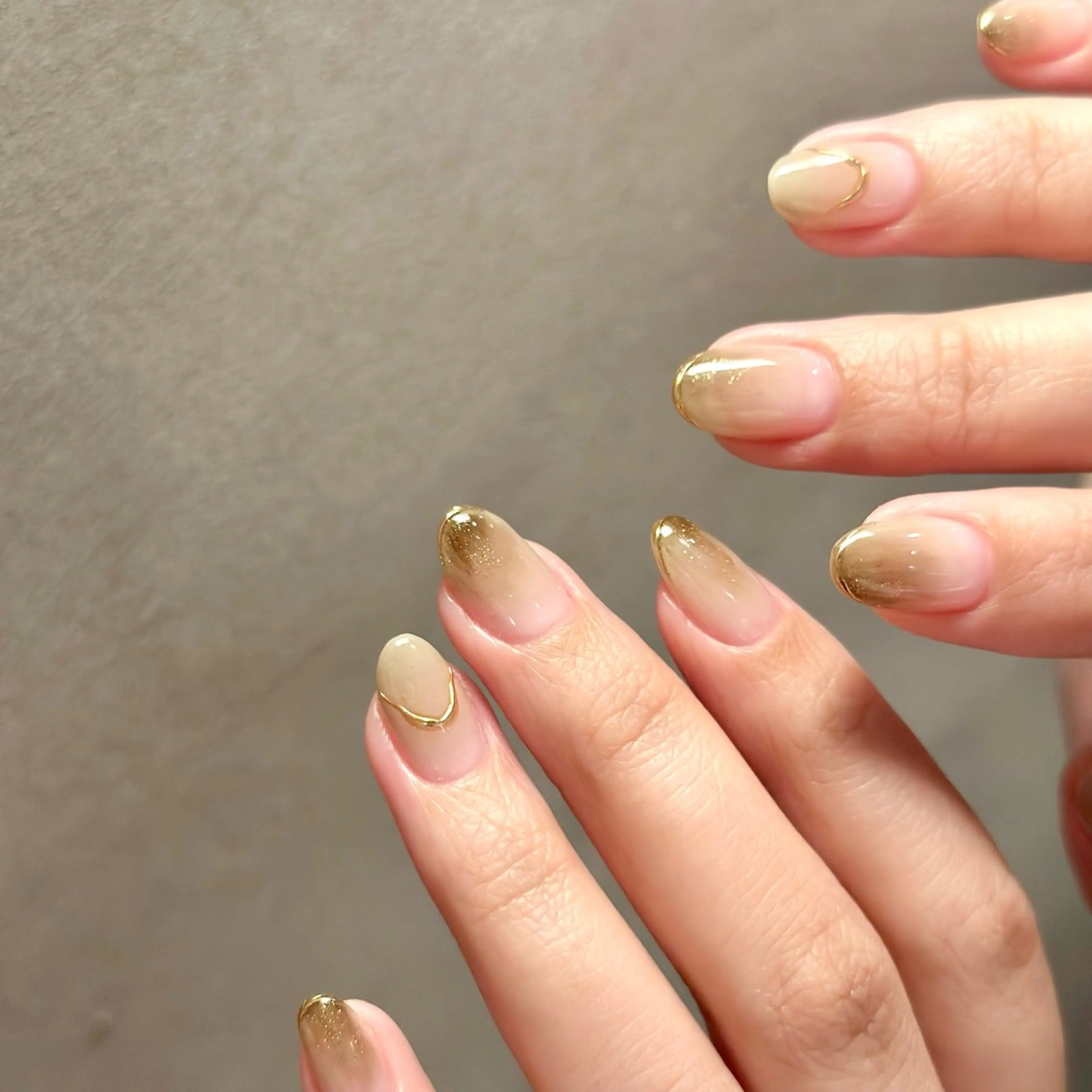 ネイル ニュアンスネイル aoi .のネイルデザイン