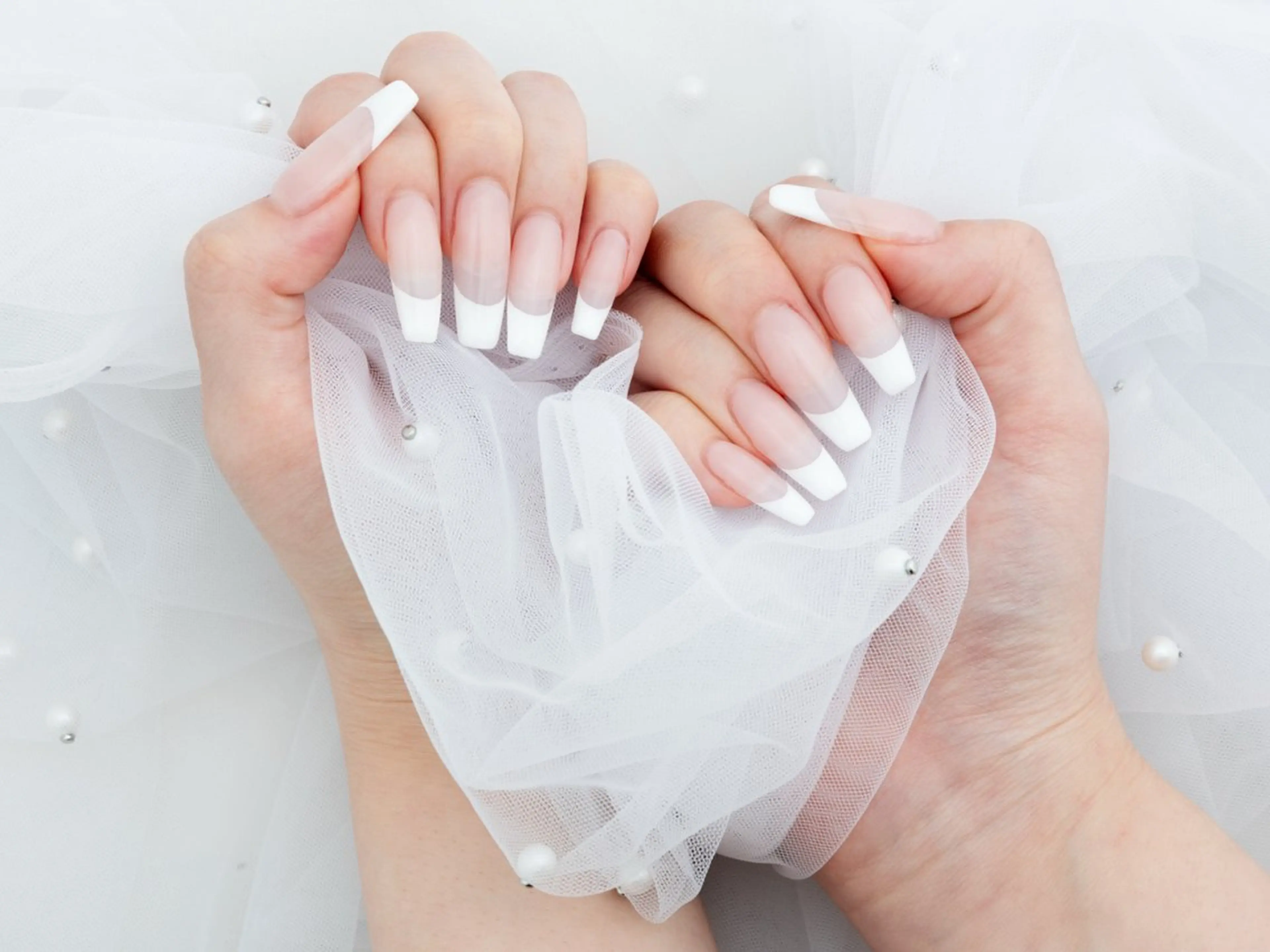 ネイル フレンチネイル ジェルネイル マグネットネイル ニュアンスネイル パラジェル ハンドネイル Nail Neige🐈🌙のネイルデザイン