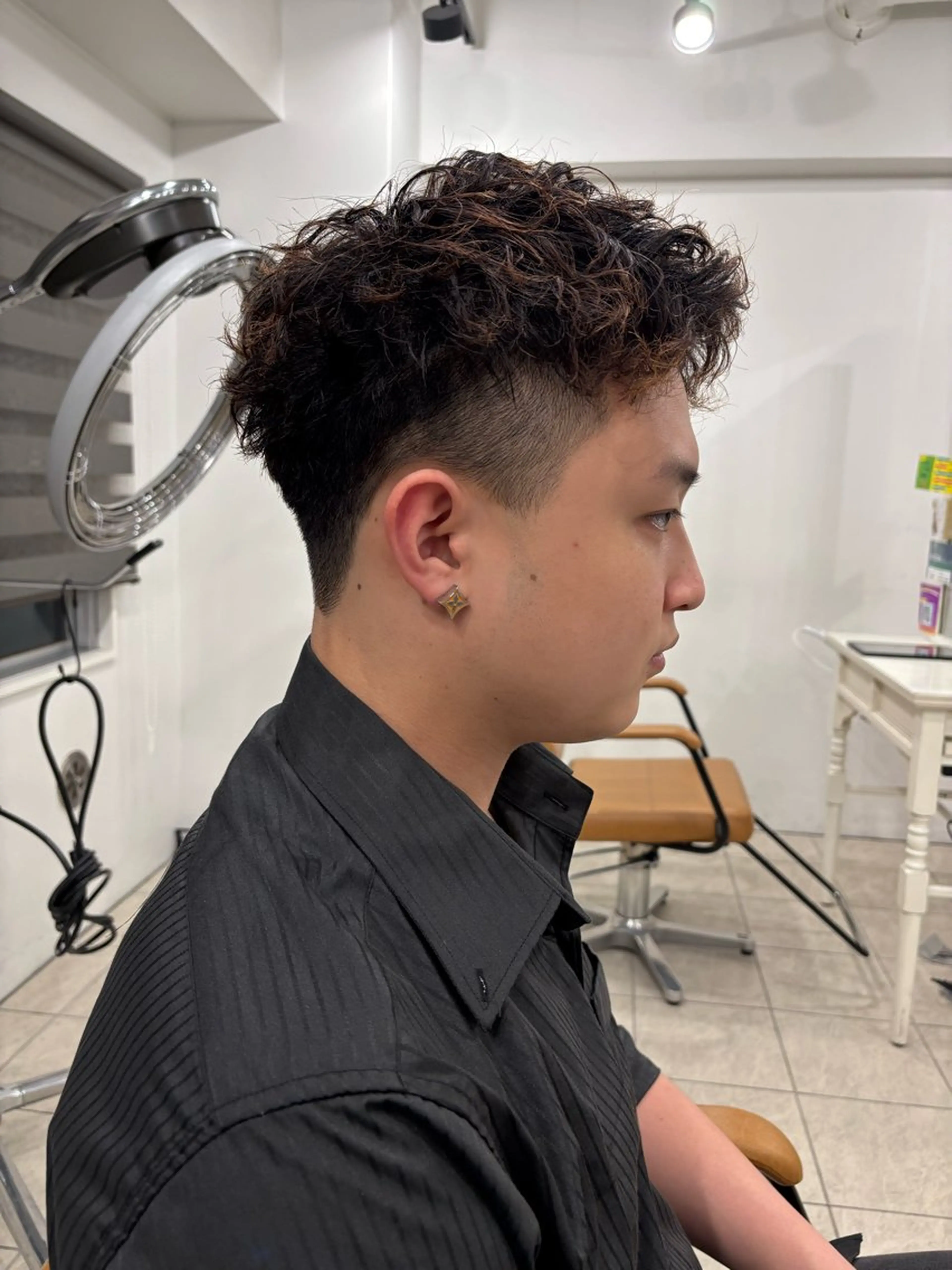 パーマ メンズ カット パーマ ハイライトカラー/ ハイトーン🍀白石のヘアスタイル