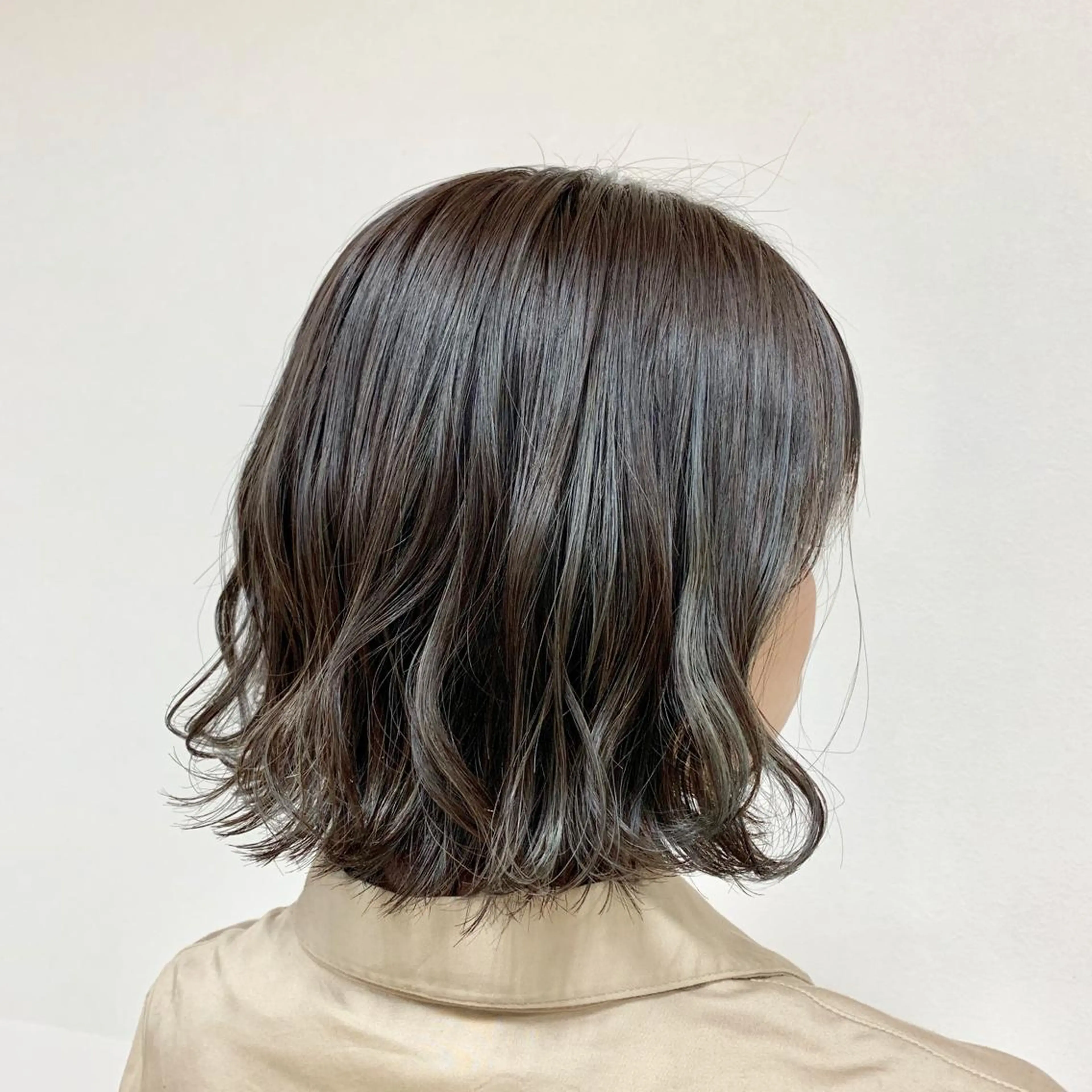 ミディアム カラー ヘアアレンジ ヘアカラー トリートメント 【Sweep】おじま のぞみのヘアスタイル