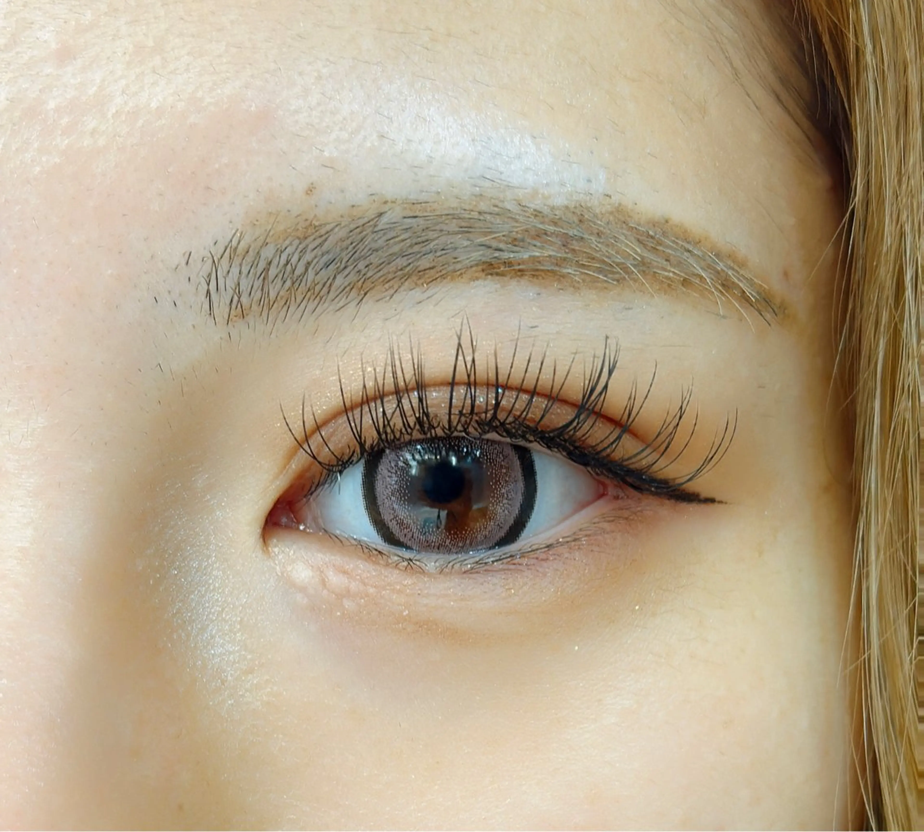 マツエク・マツパ Dカール フラットラッシュ 目尻長め 髙尾 綺女のマツエク・マツパデザイン