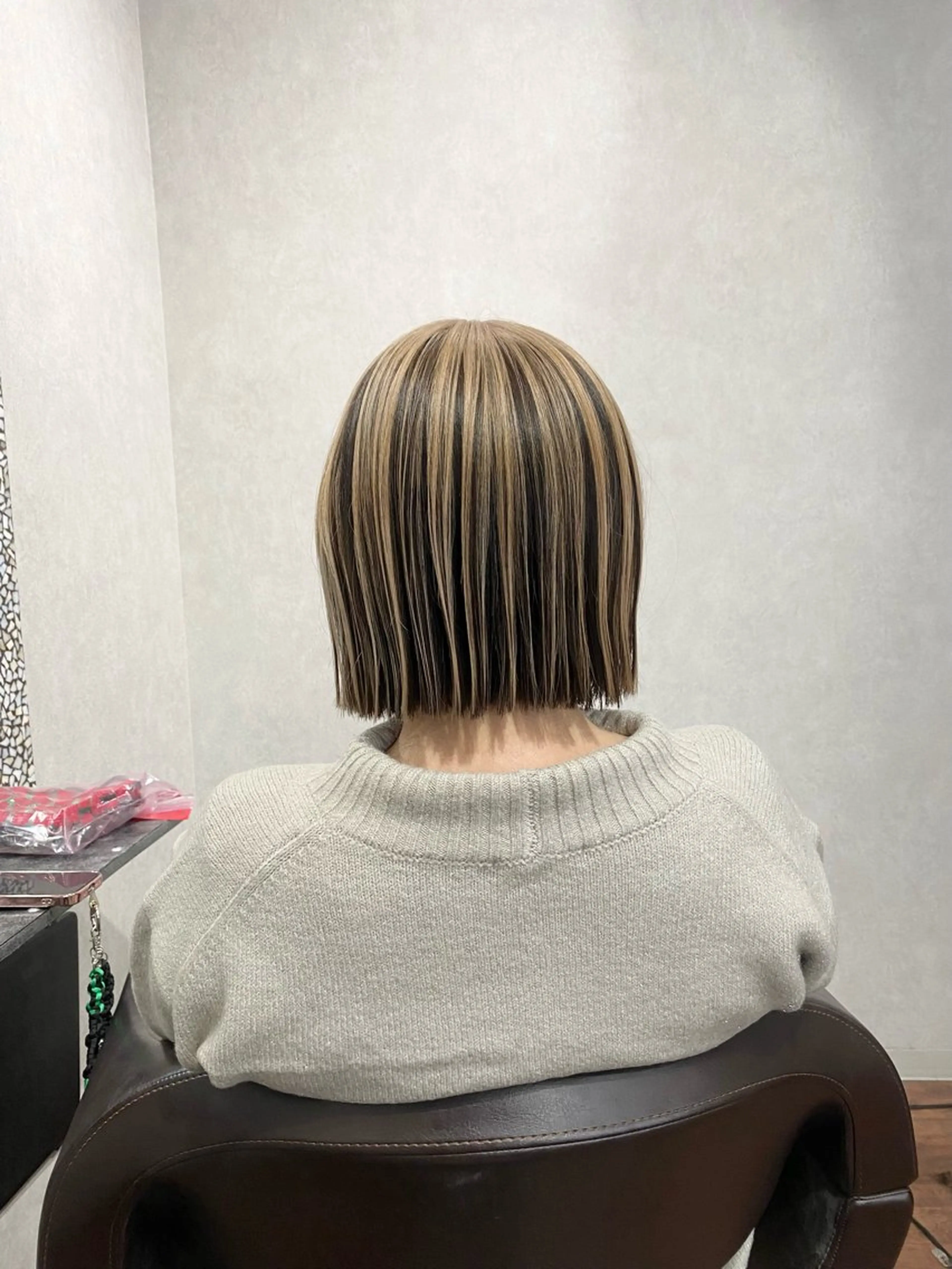 ミディアム _White所属・ＳＨＩ ＺＵのヘアスタイル