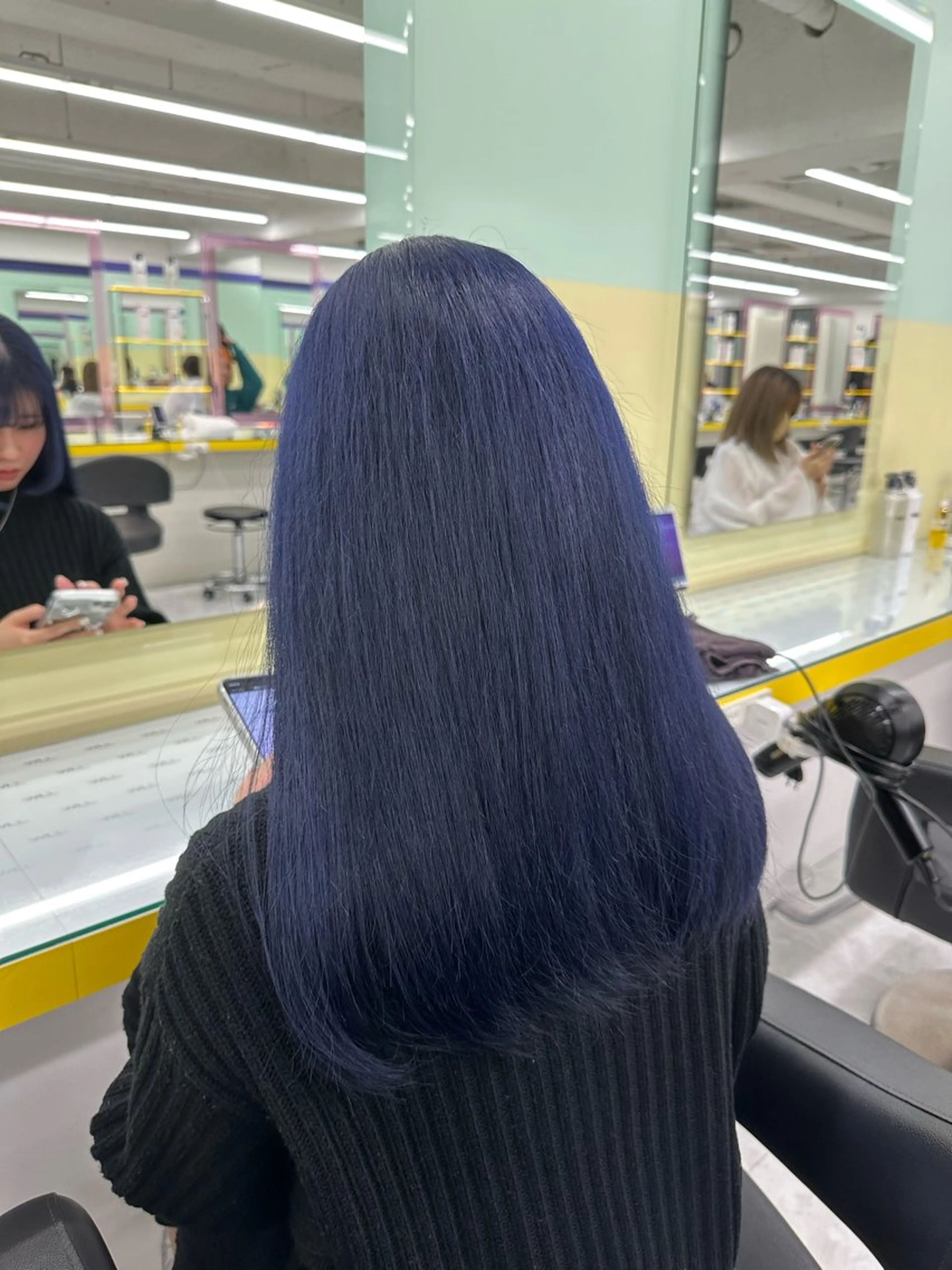 ロング ヘアカラー yuria 🌙のヘアスタイル