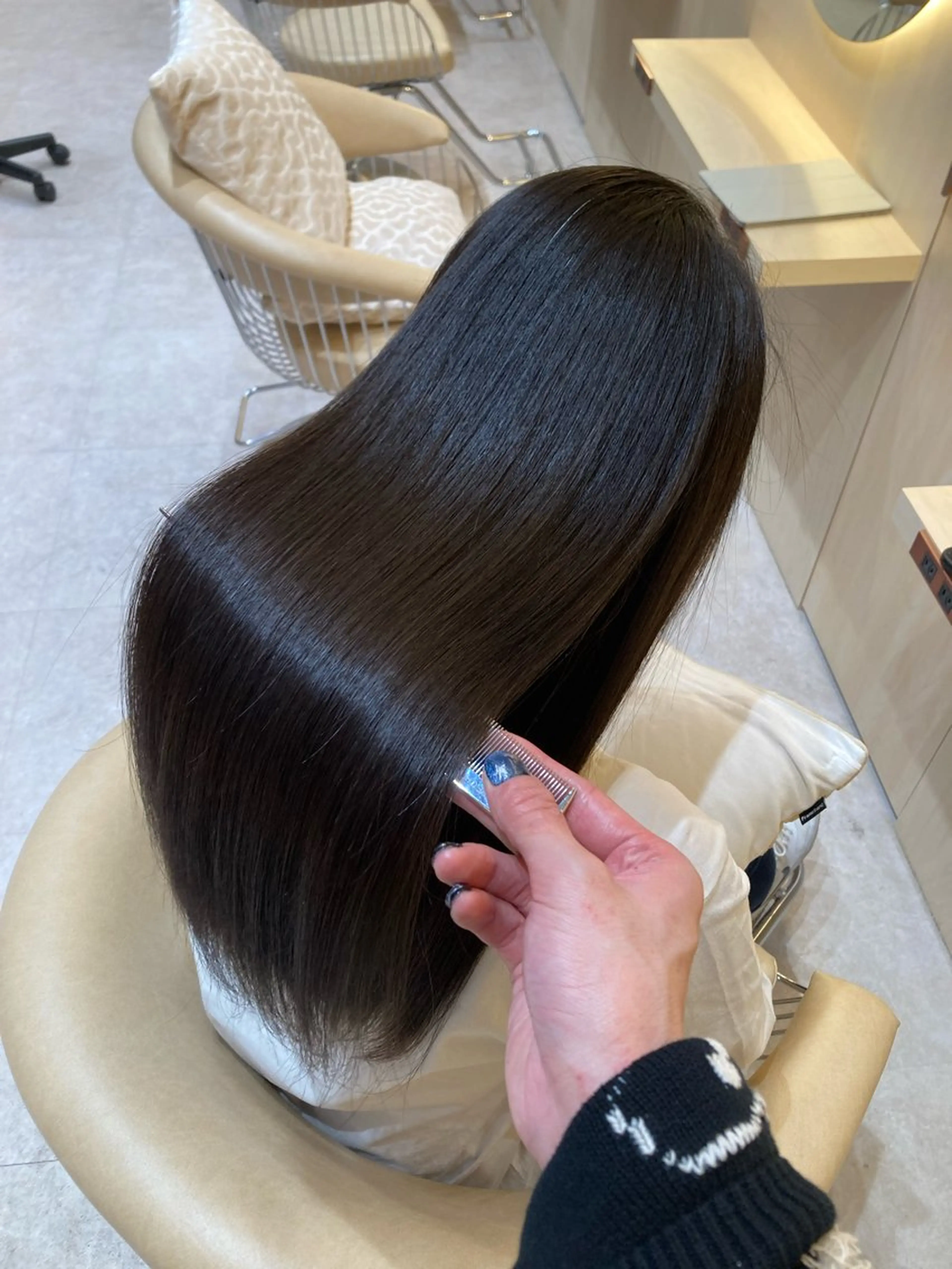 ロング 縮毛矯正 🩵縮毛矯正・ボブ 岩原朋也🩵のヘアスタイル