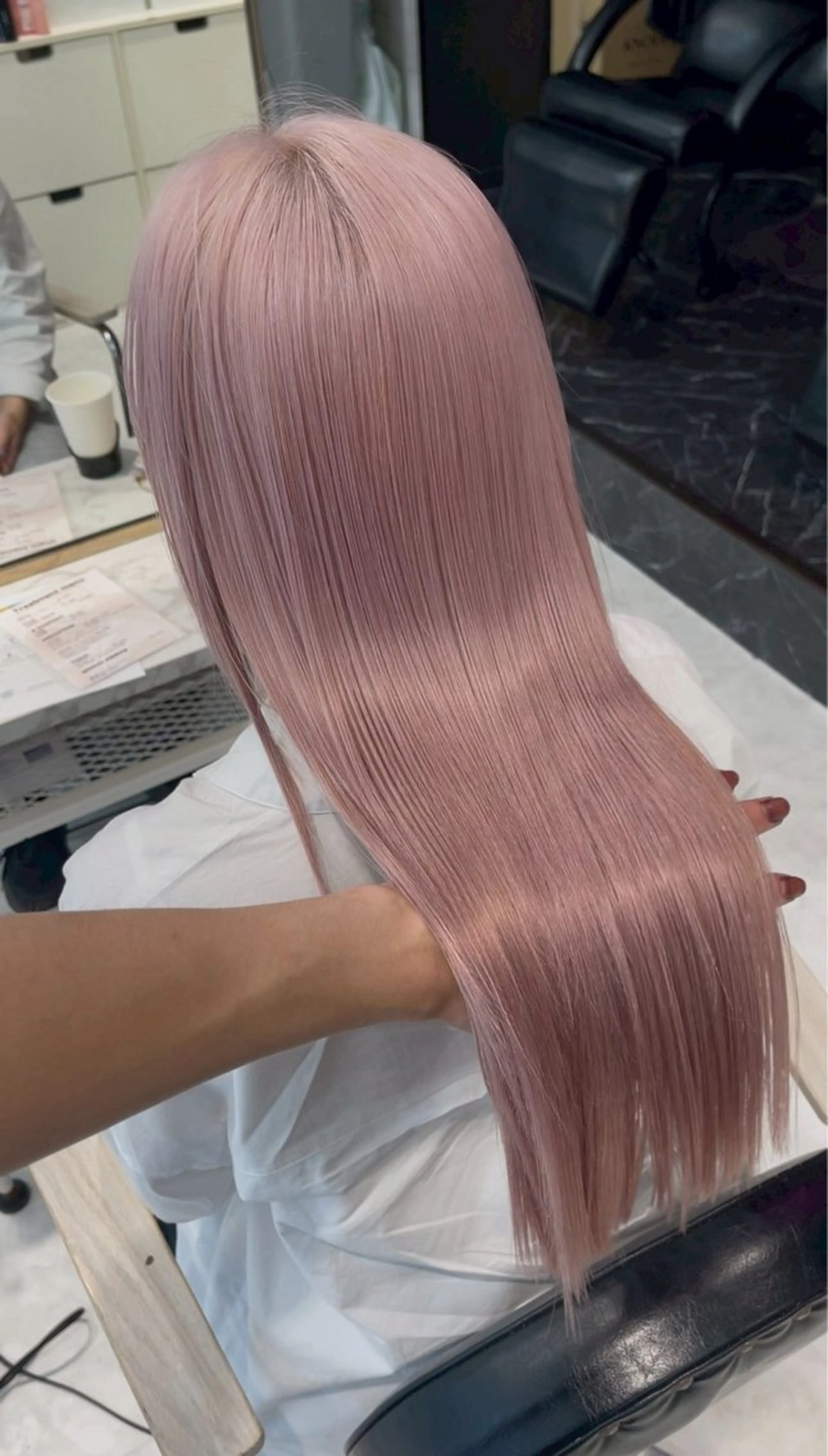 カラー 【🦋ハイトーンリタ ッチ🦋】ENAのヘアスタイル