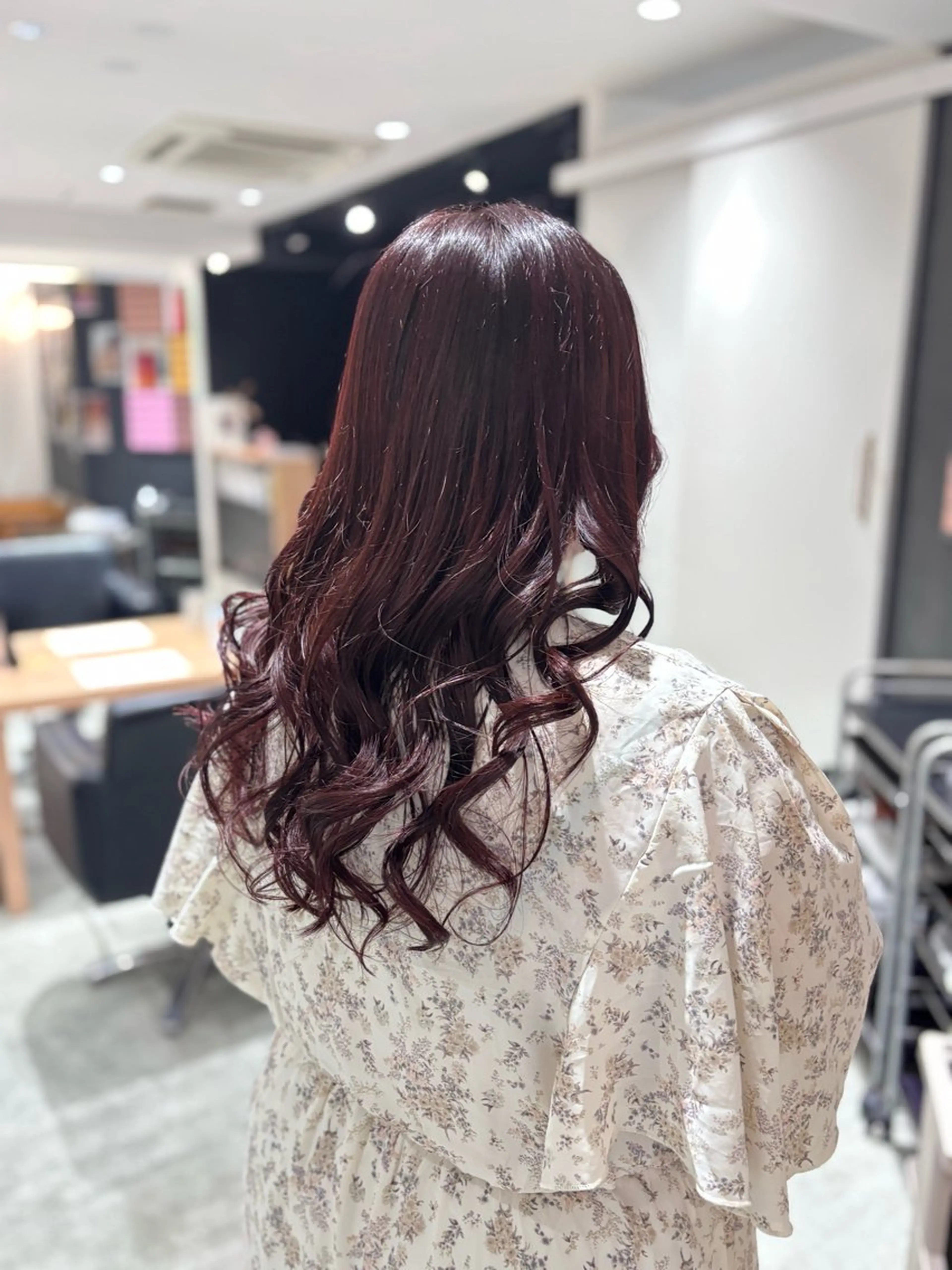 ロング カラー 菅原 佑月のヘアスタイル