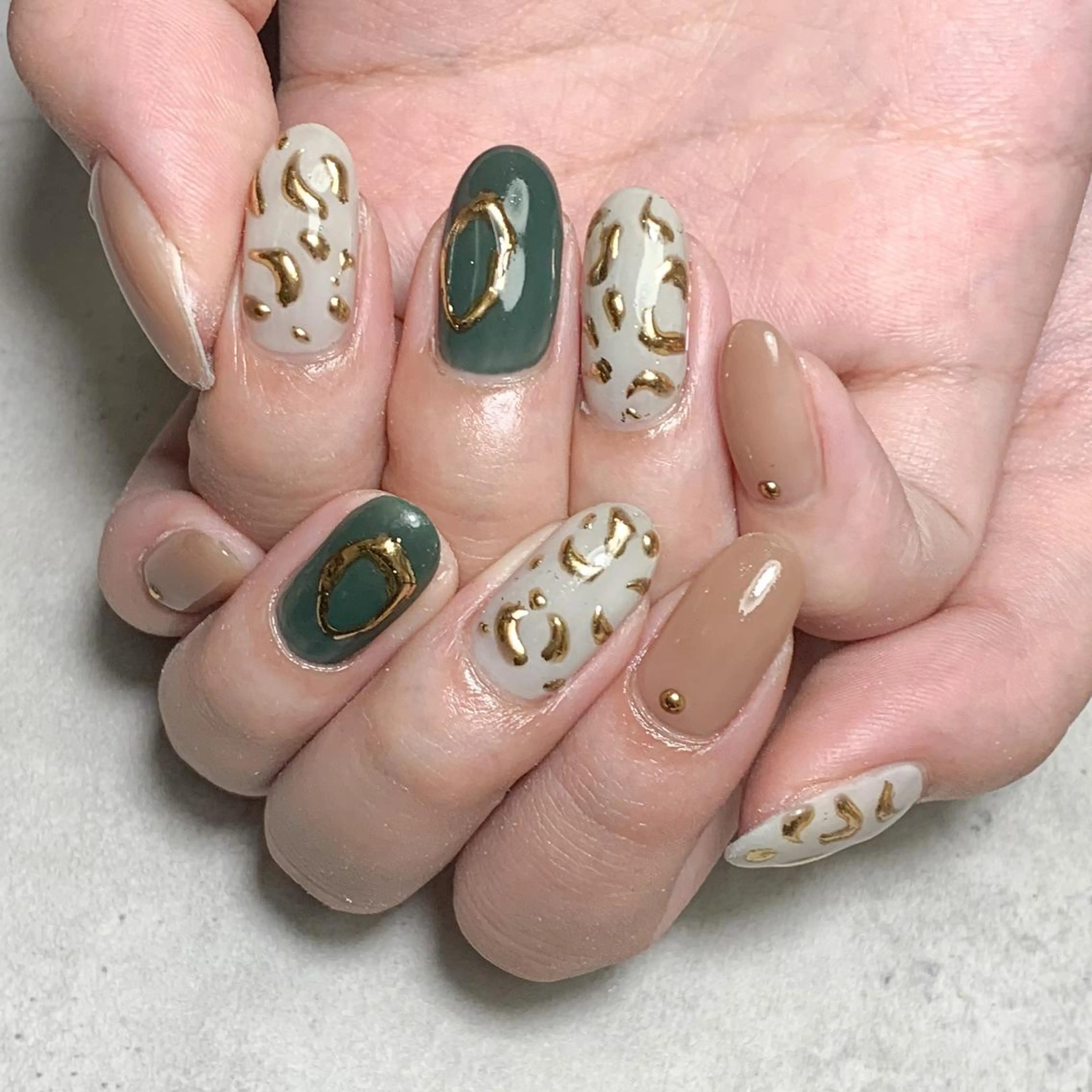 ネイル atelier　FIORITURA所属・FIORITURA aiのネイルデザイン