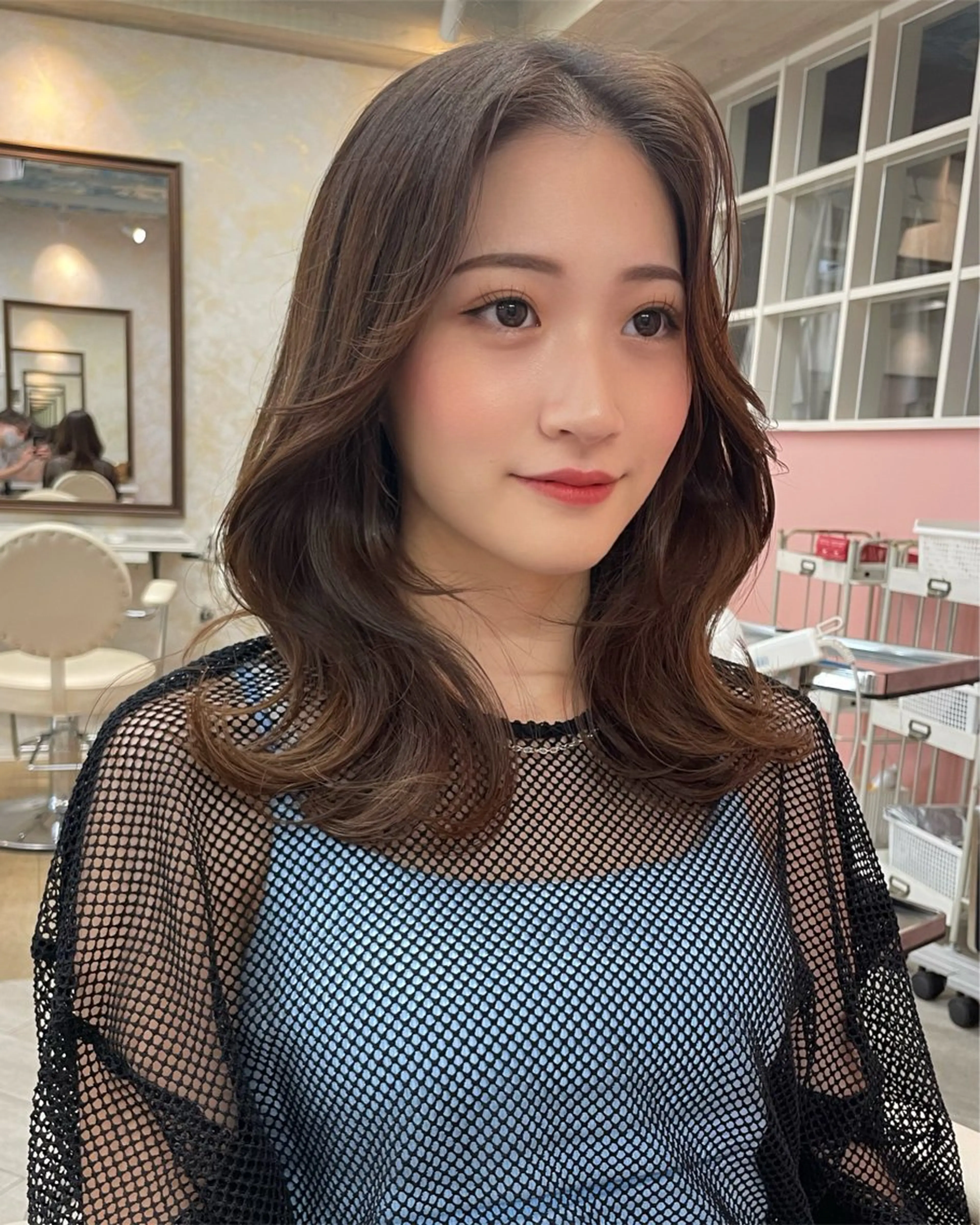 【おすすめ✨】韓国風カット+艶カラー+クイックTR💕　14850円→5660円 (4回目までの方）の写真