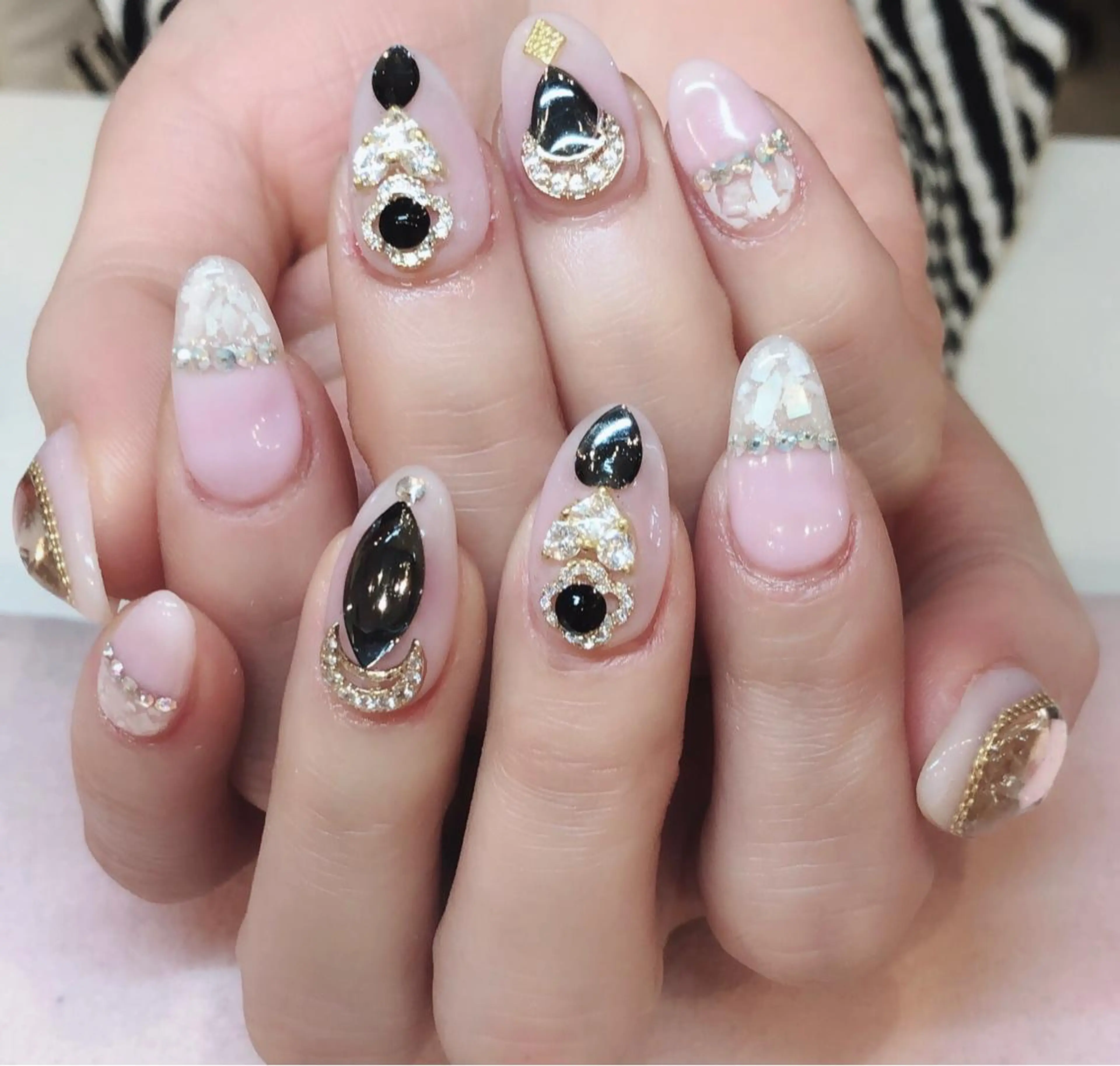 ネイル エムズ エムズのマツエク・マツパデザイン