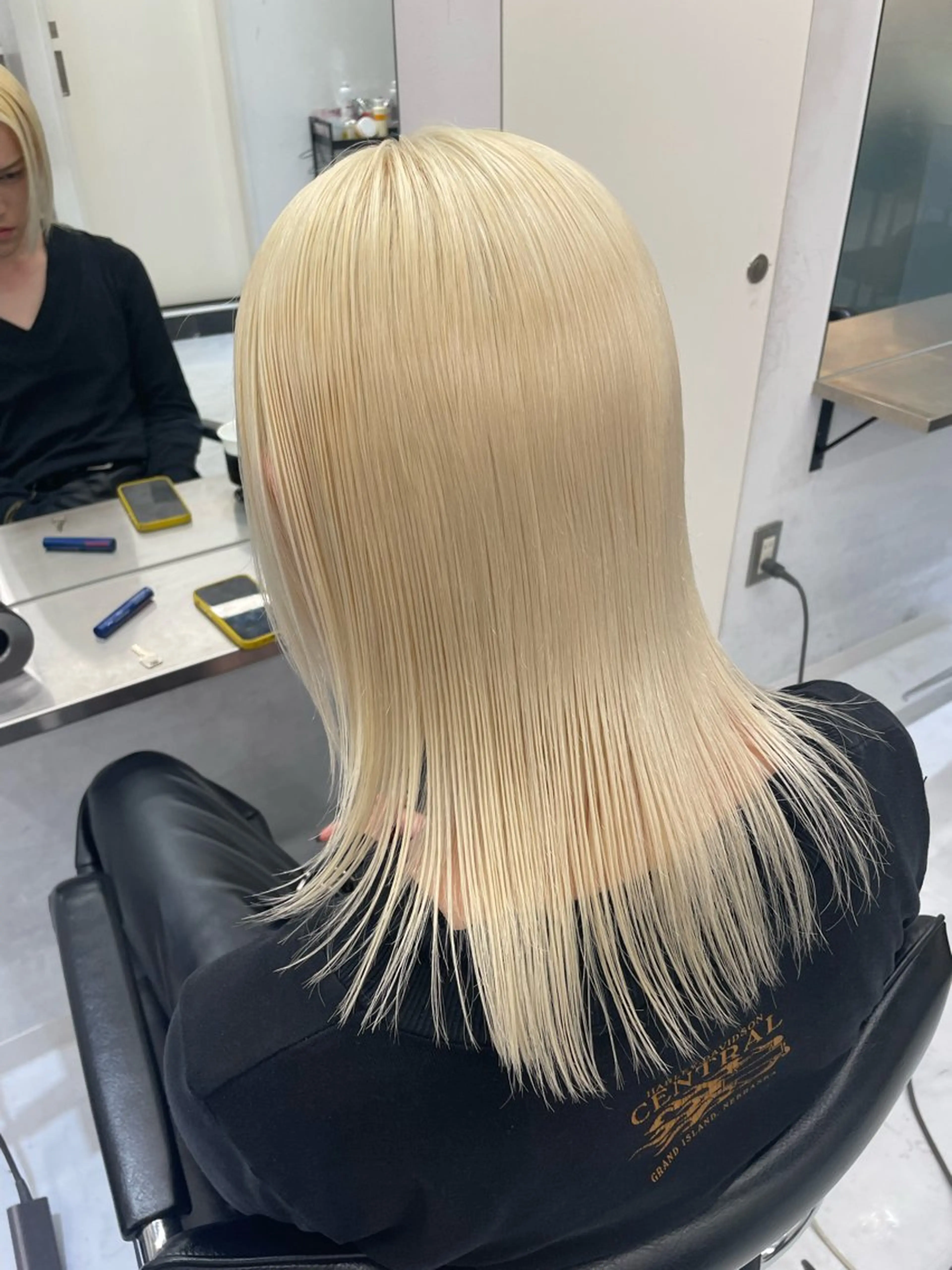 カラー メンズ 似合わせハイトーン ヒロトのヘアスタイル