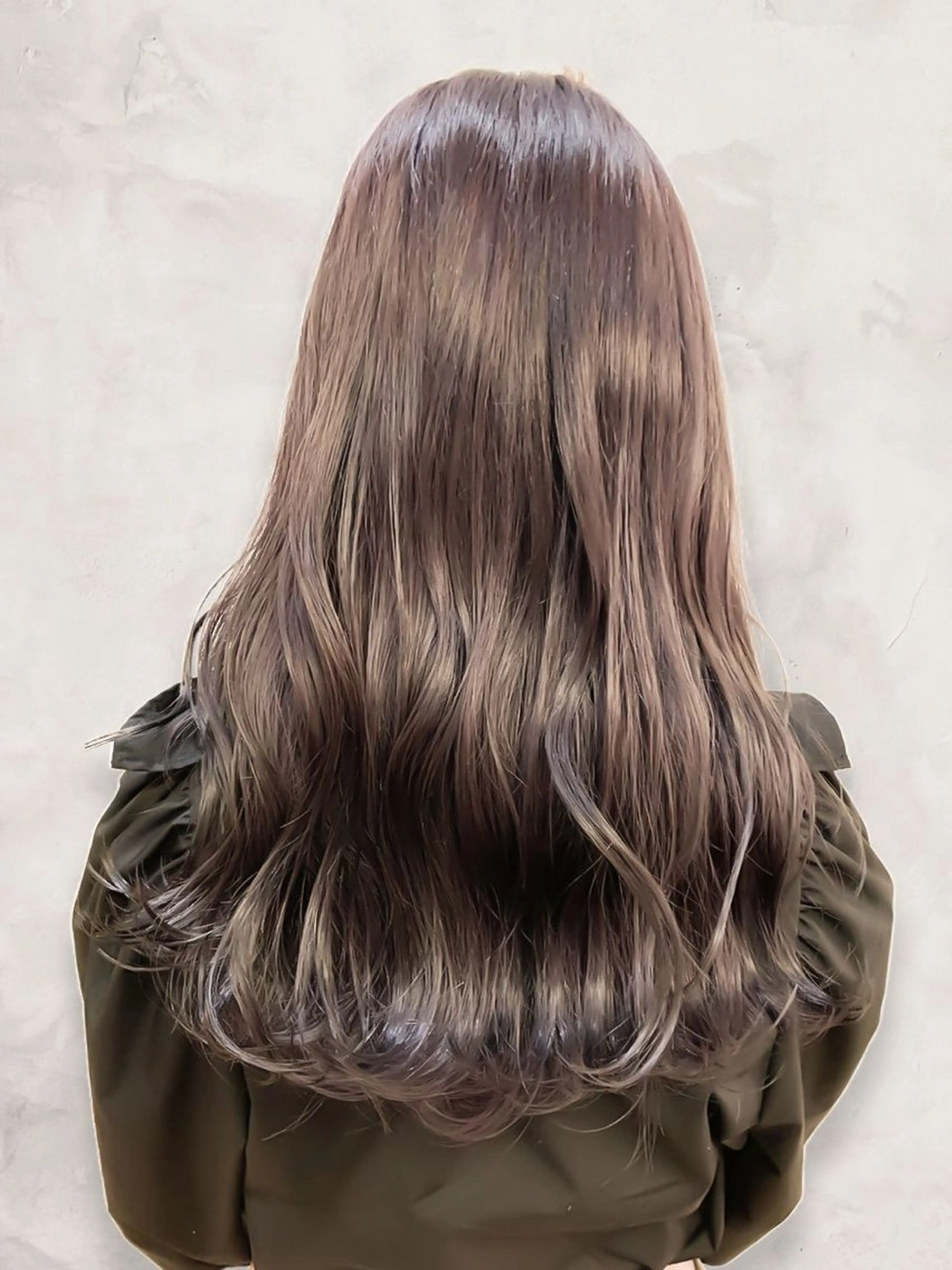 ロング カラー カット ヘアカラー トリートメント 艶カラー/縮毛矯正／ 鴨川育弥のヘアスタイル