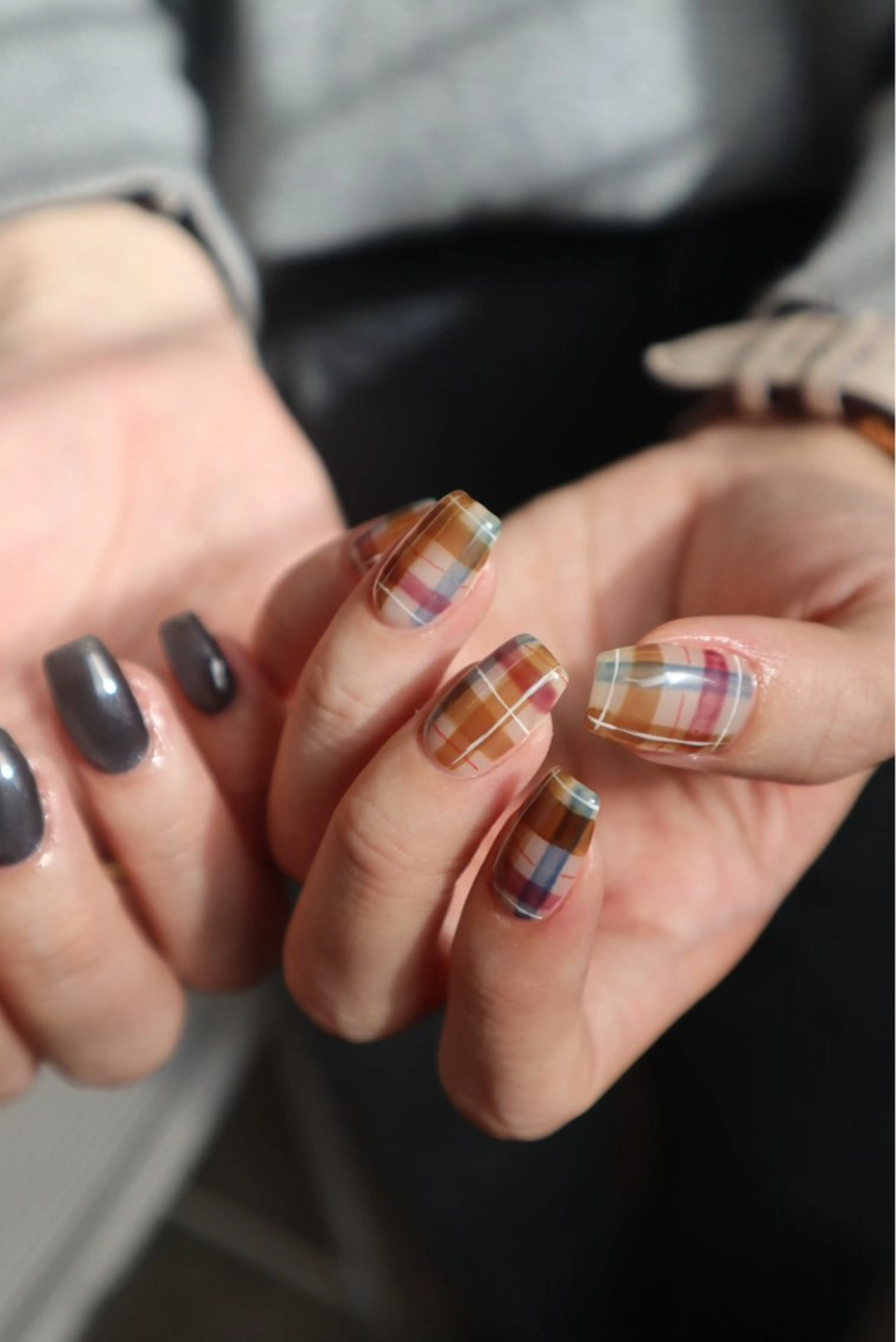 ネイル マグネットネイル ハンドネイル sister  mohawk所属・chika ／ nailのネイルデザイン