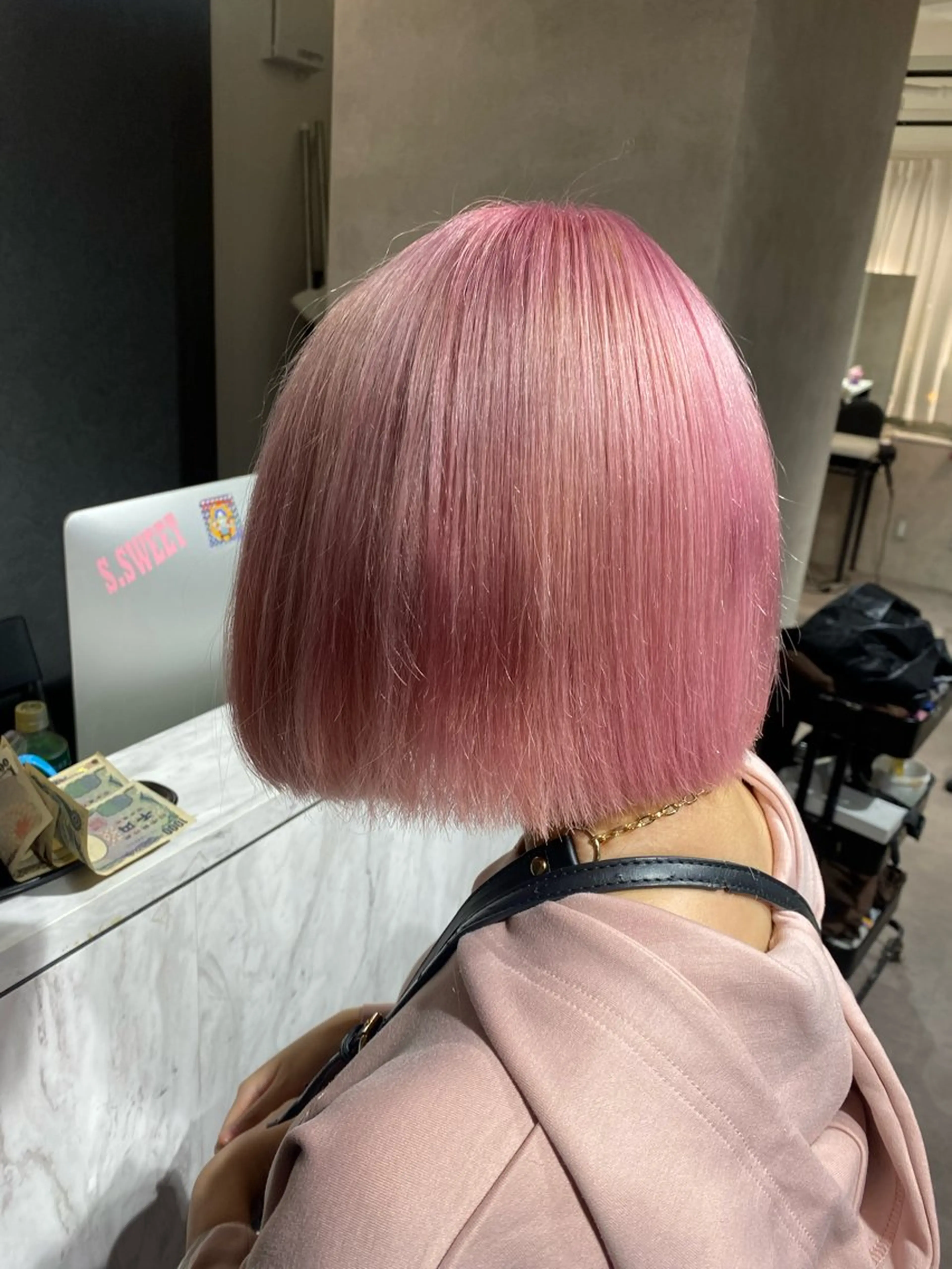 カラー ブリーチ ハイトーンカラー ピンクカラー カット ヘアカラー Seleneコウキ ブリーチ/ハイトーンのヘアスタイル