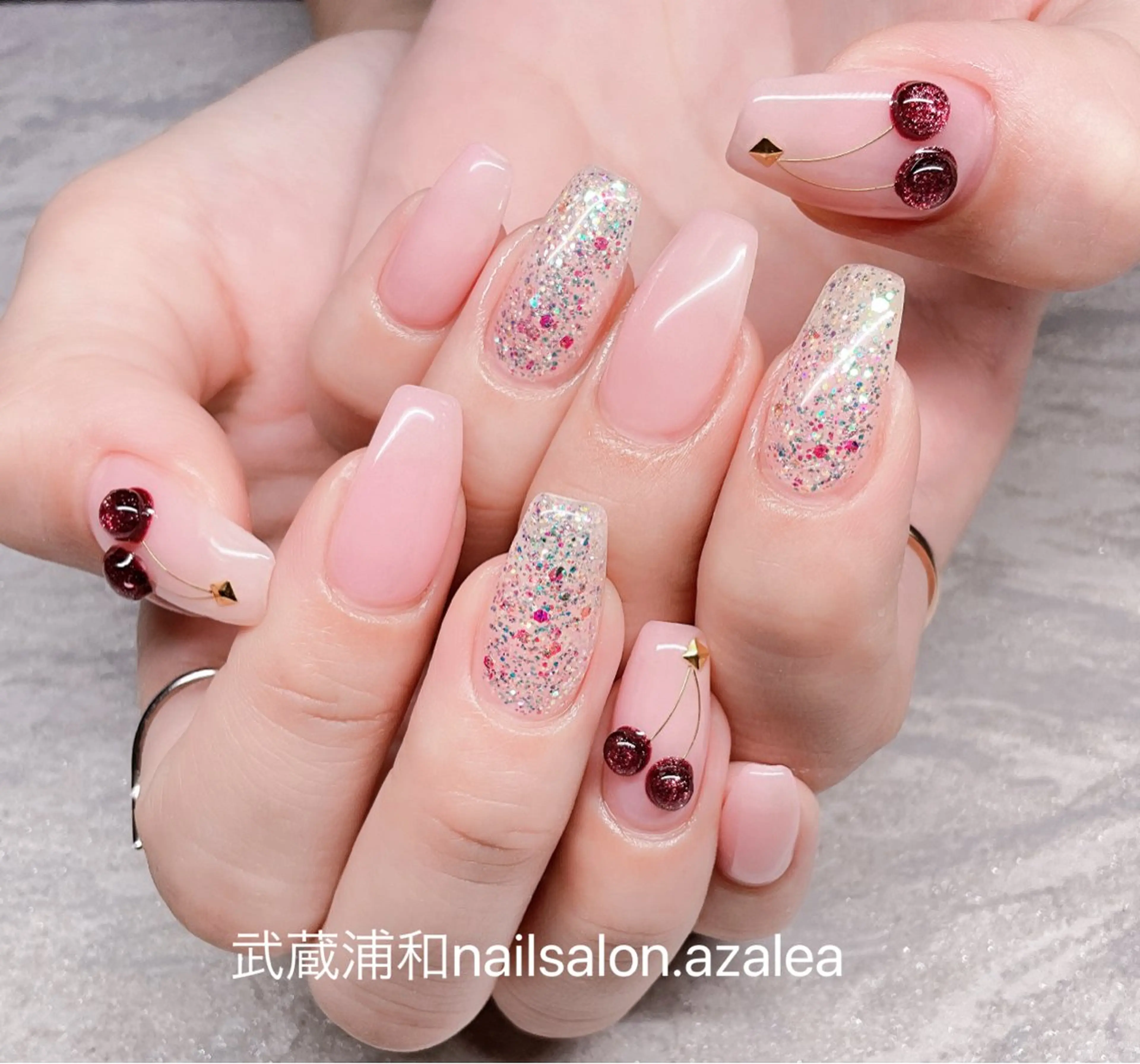 ネイル ハンドネイル R inのネイルデザイン