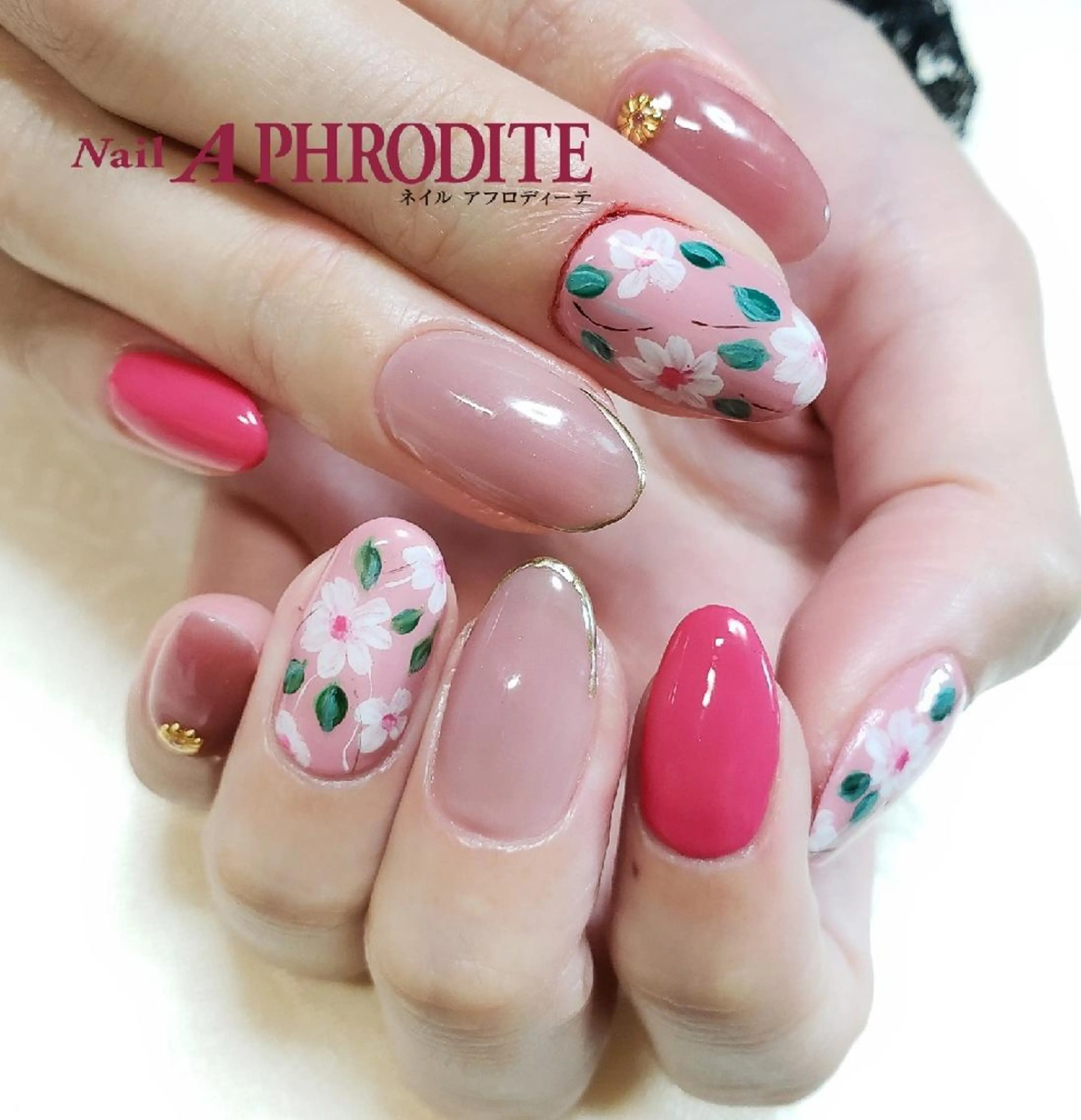 ネイル Nail  Aphroditeのネイルデザイン