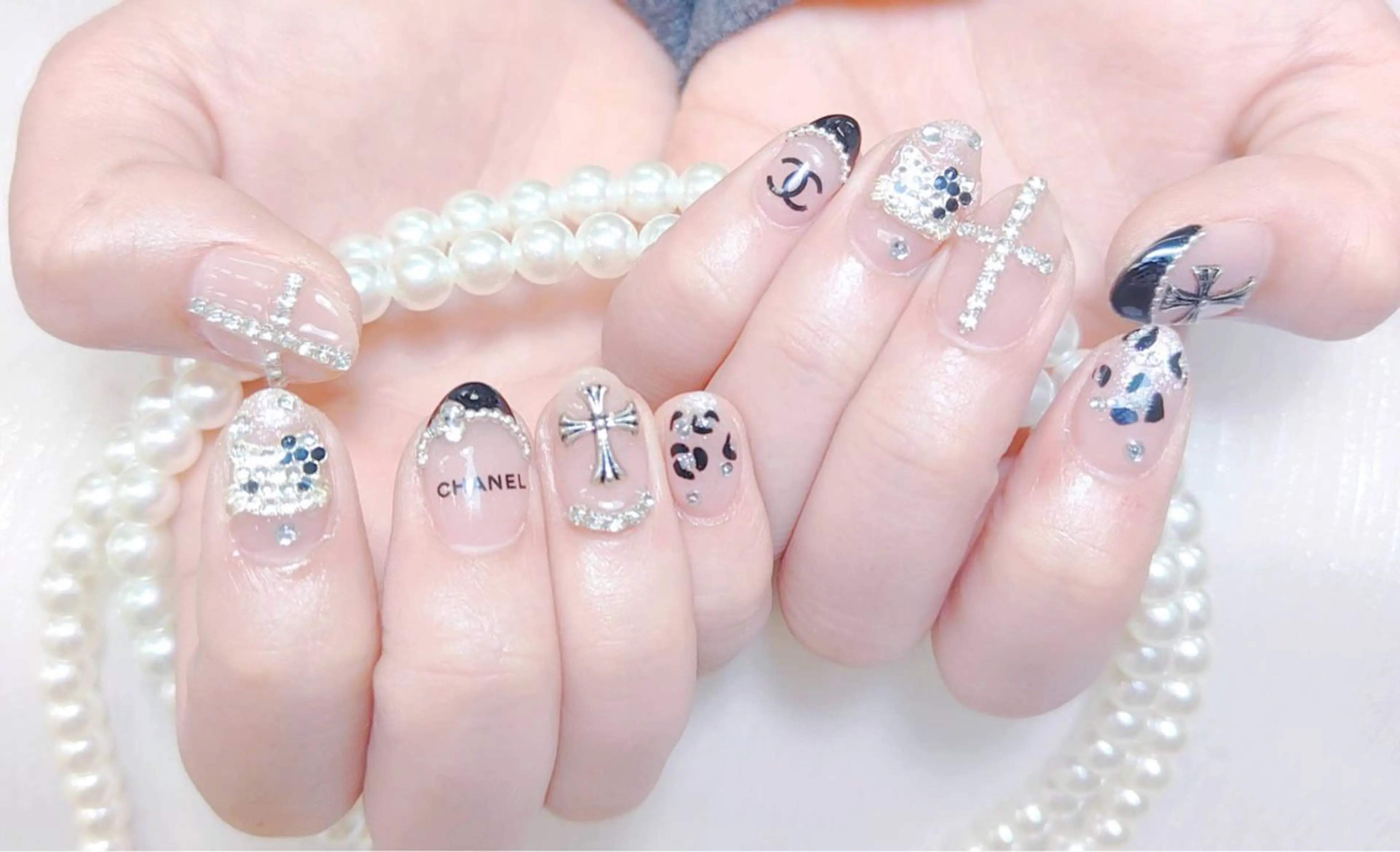 ネイル 小島 阿佑美のネイルデザイン