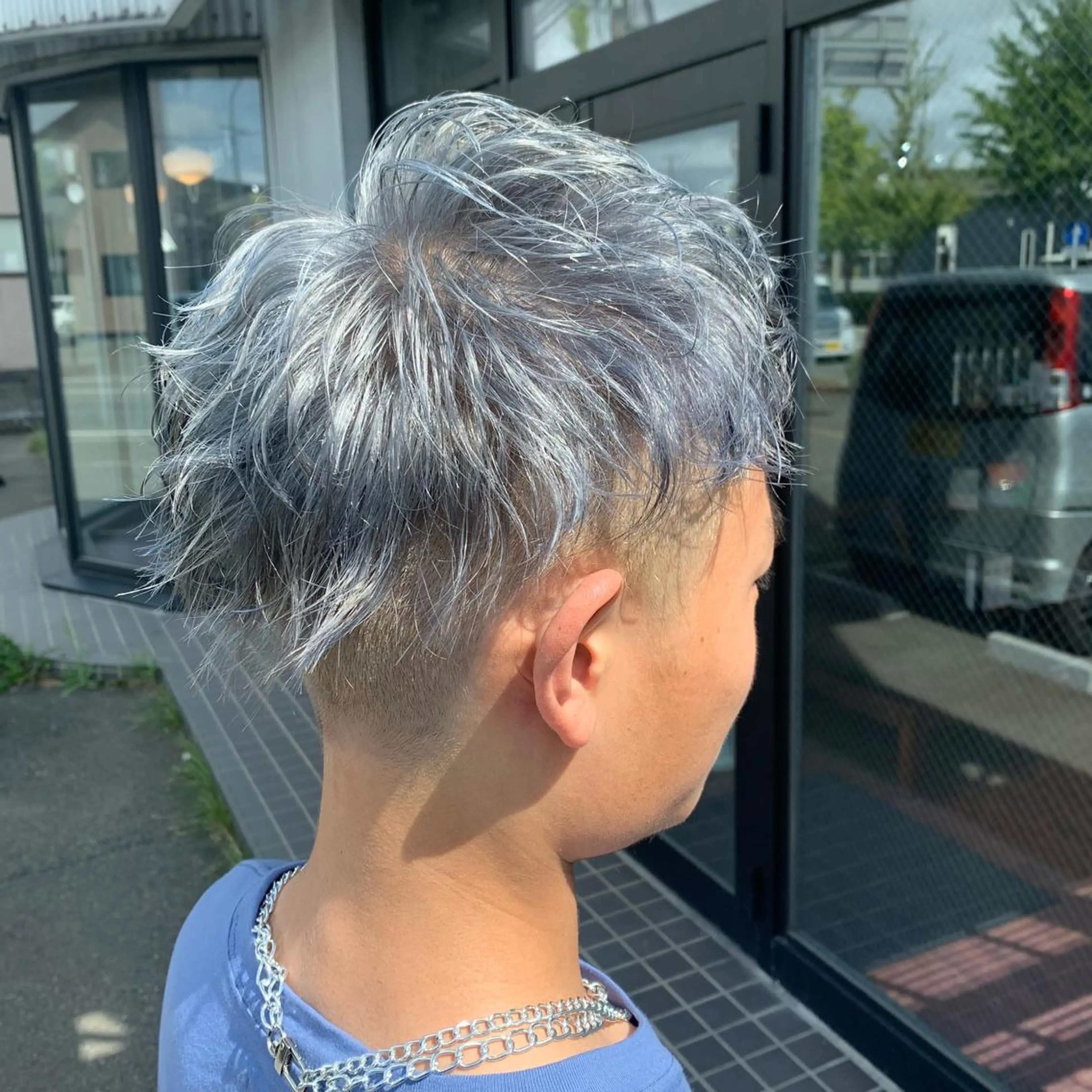 カラー メンズ newi TATSUのヘアスタイル